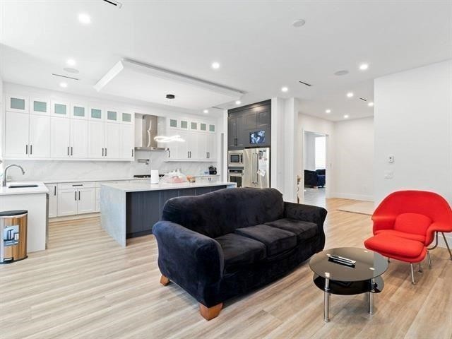 









17030


79a

Avenue,
Surrey,




BC
V4N 0C6

