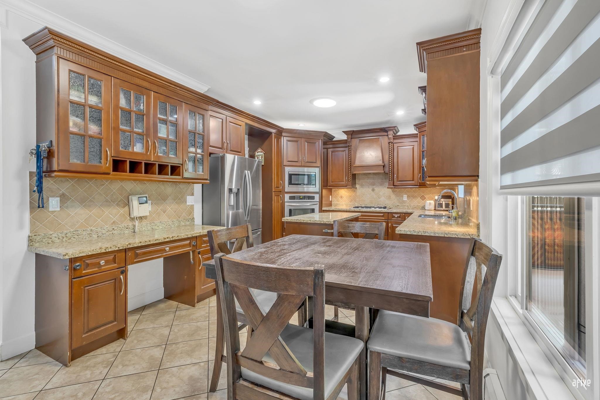 









13745


64a

Avenue,
Surrey,




BC
V3W 1S6

