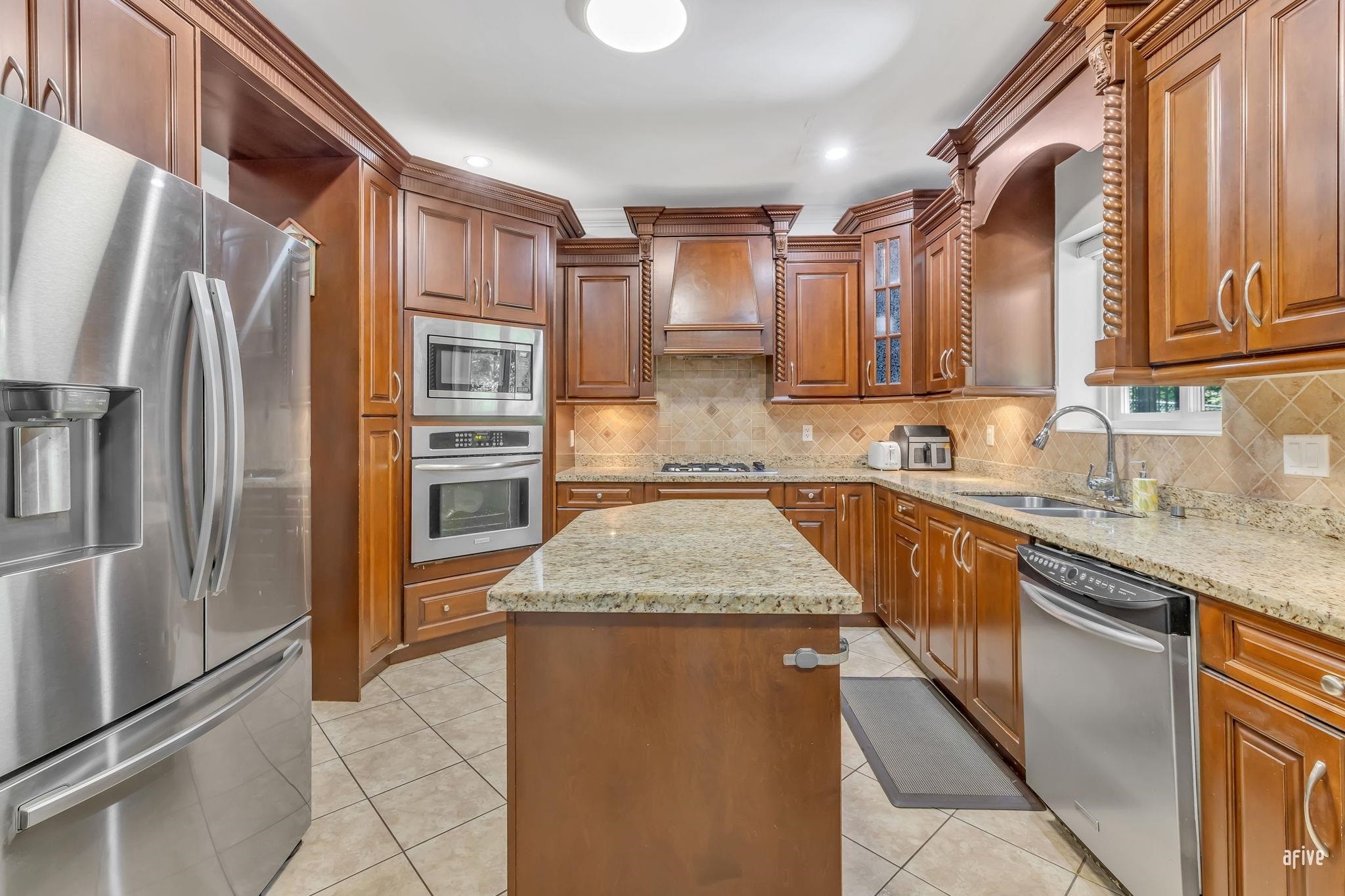 









13745


64a

Avenue,
Surrey,




BC
V3W 1S6

