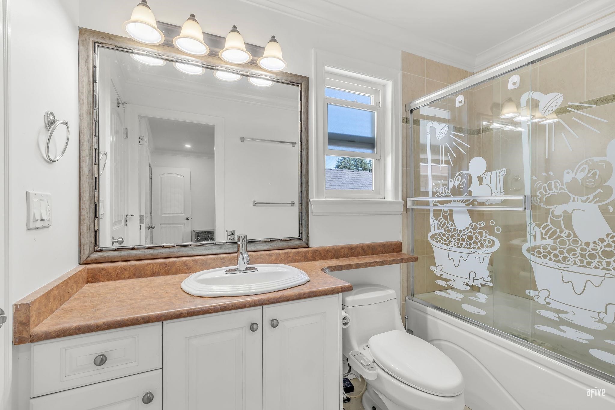 









13745


64a

Avenue,
Surrey,




BC
V3W 1S6

