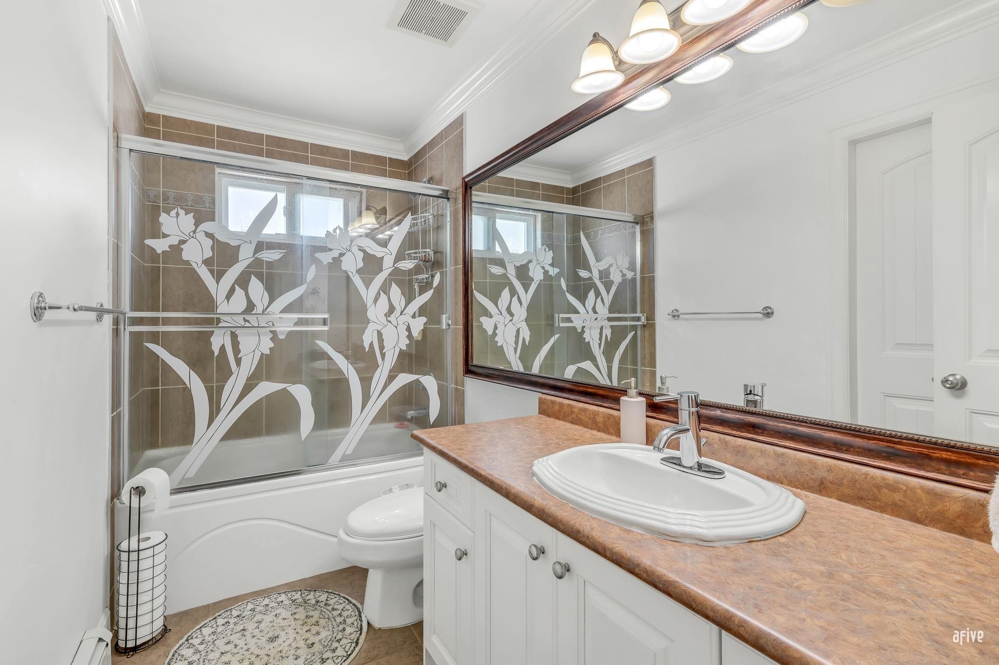 









13745


64a

Avenue,
Surrey,




BC
V3W 1S6

