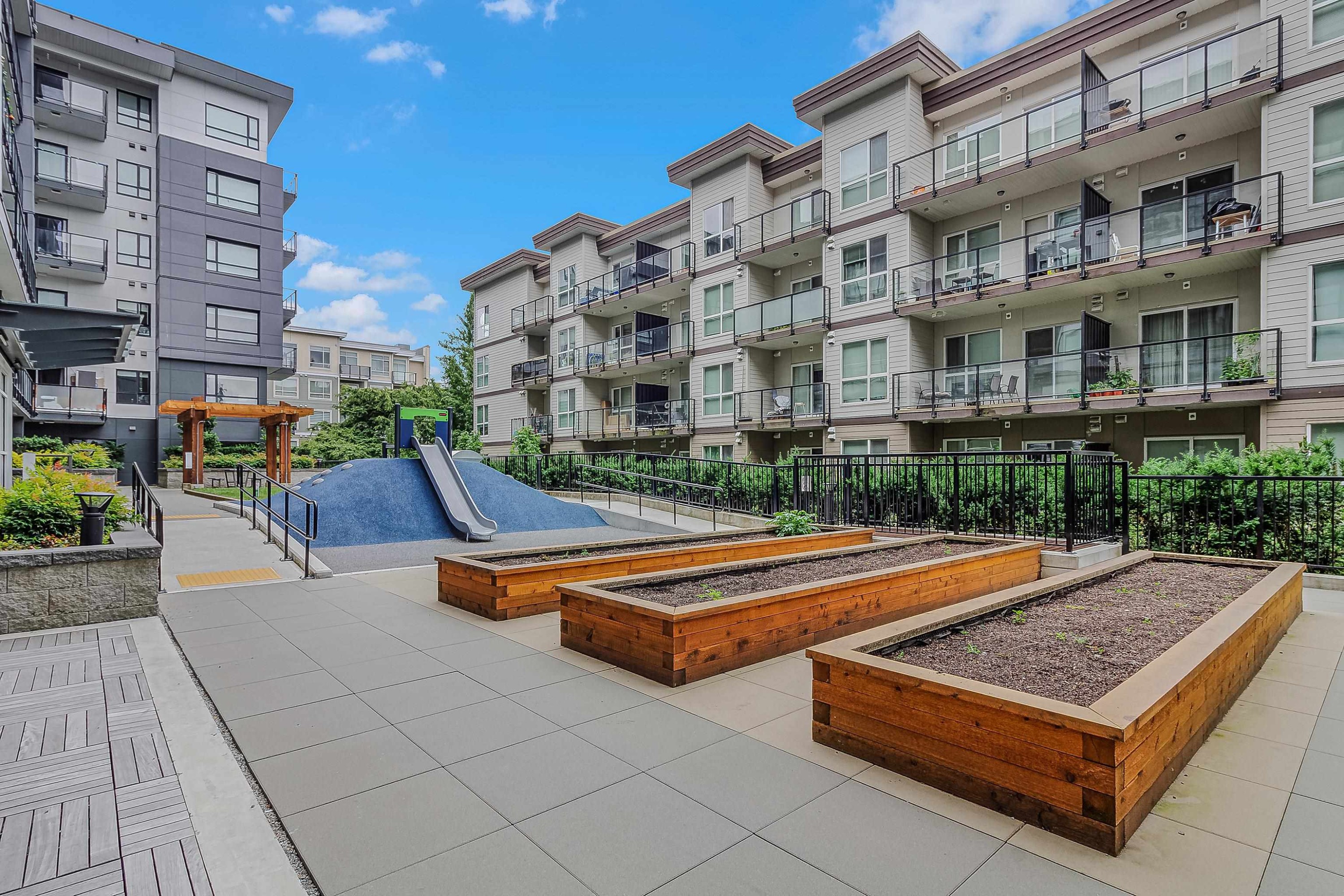 









10777


138

Street, 201,
Surrey,




BC
V3T 0T5

