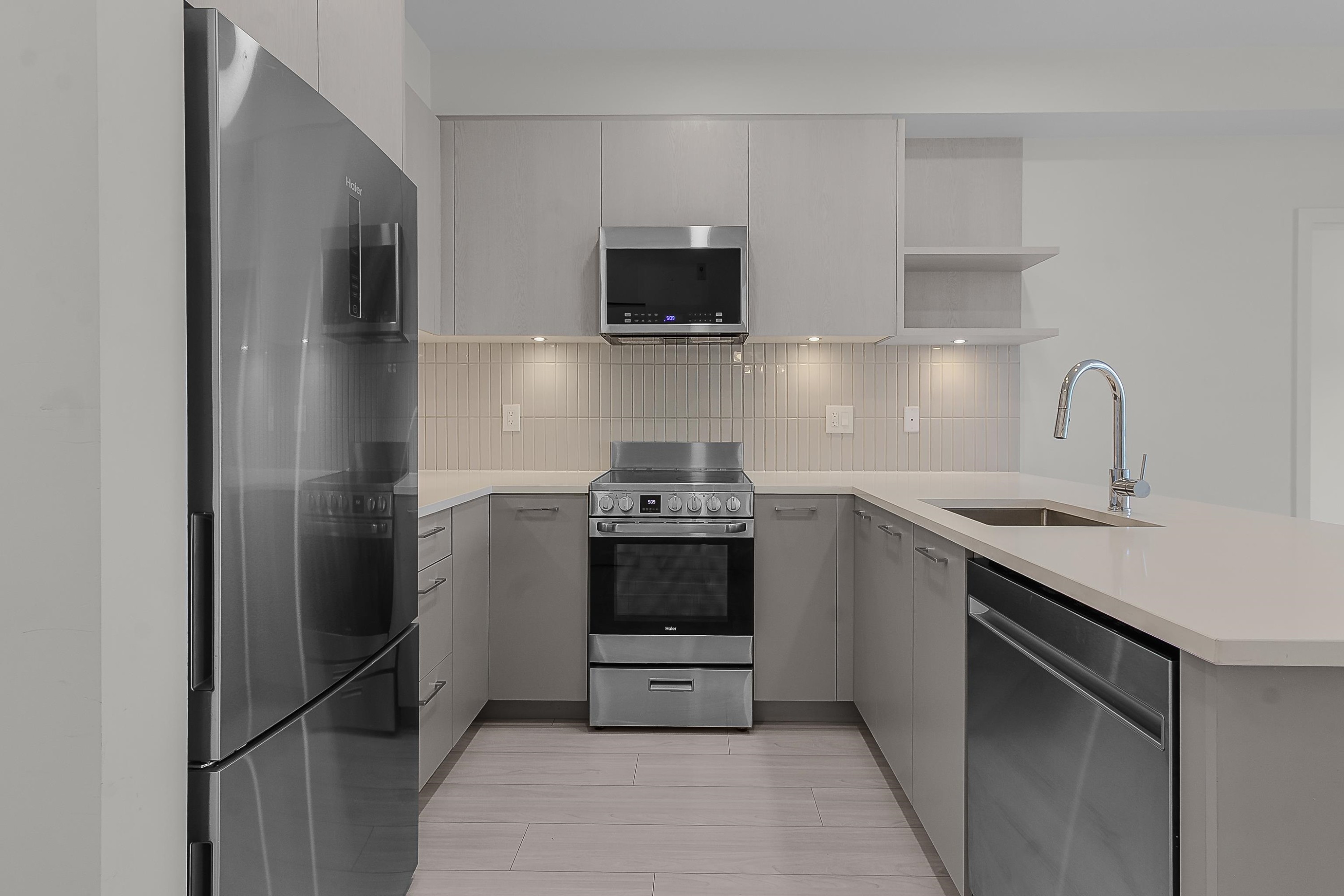 









10777


138

Street, 201,
Surrey,




BC
V3T 0T5

