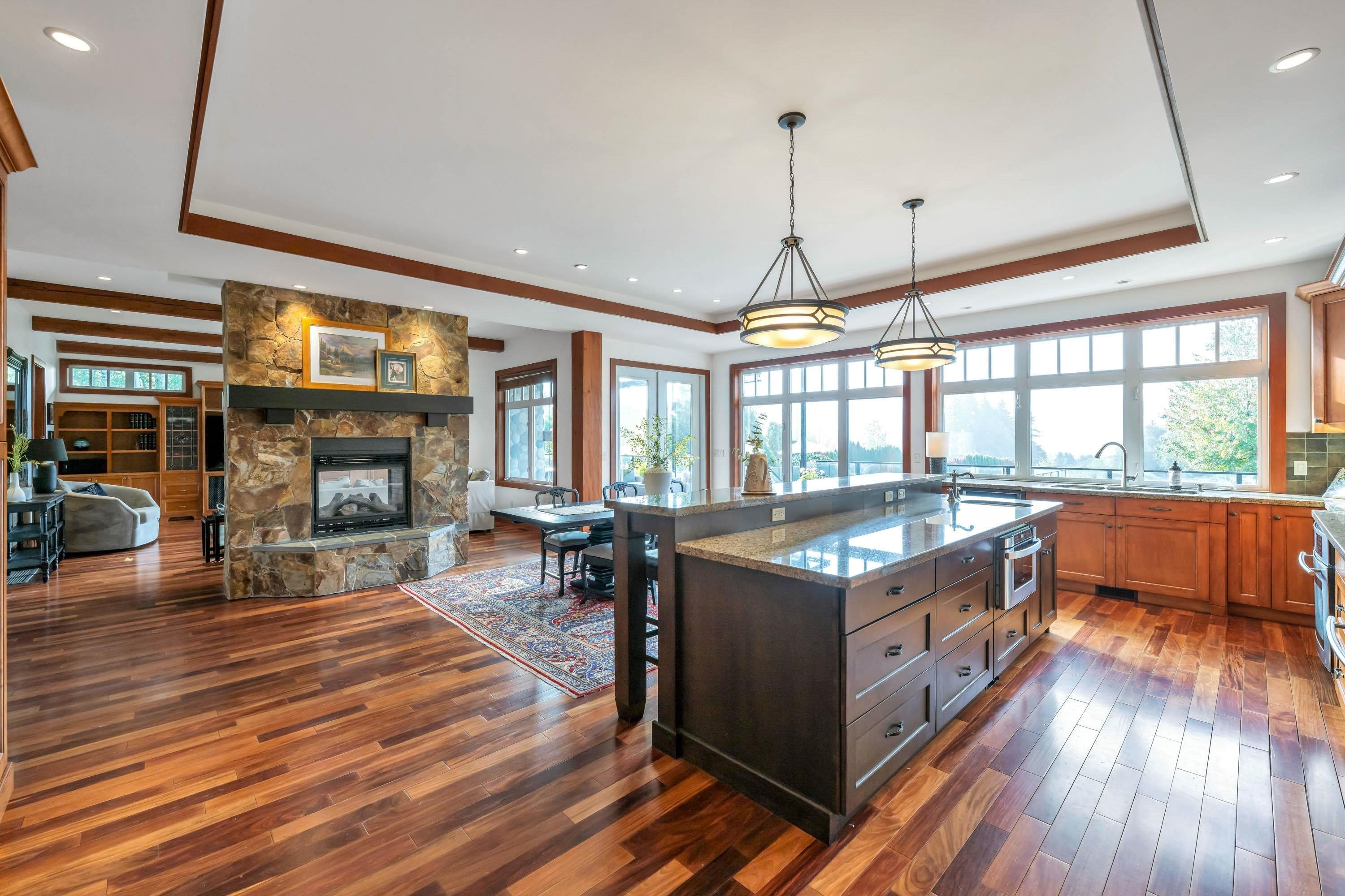 









18208


92

Avenue,
Surrey,




BC
V4N 3Y8

