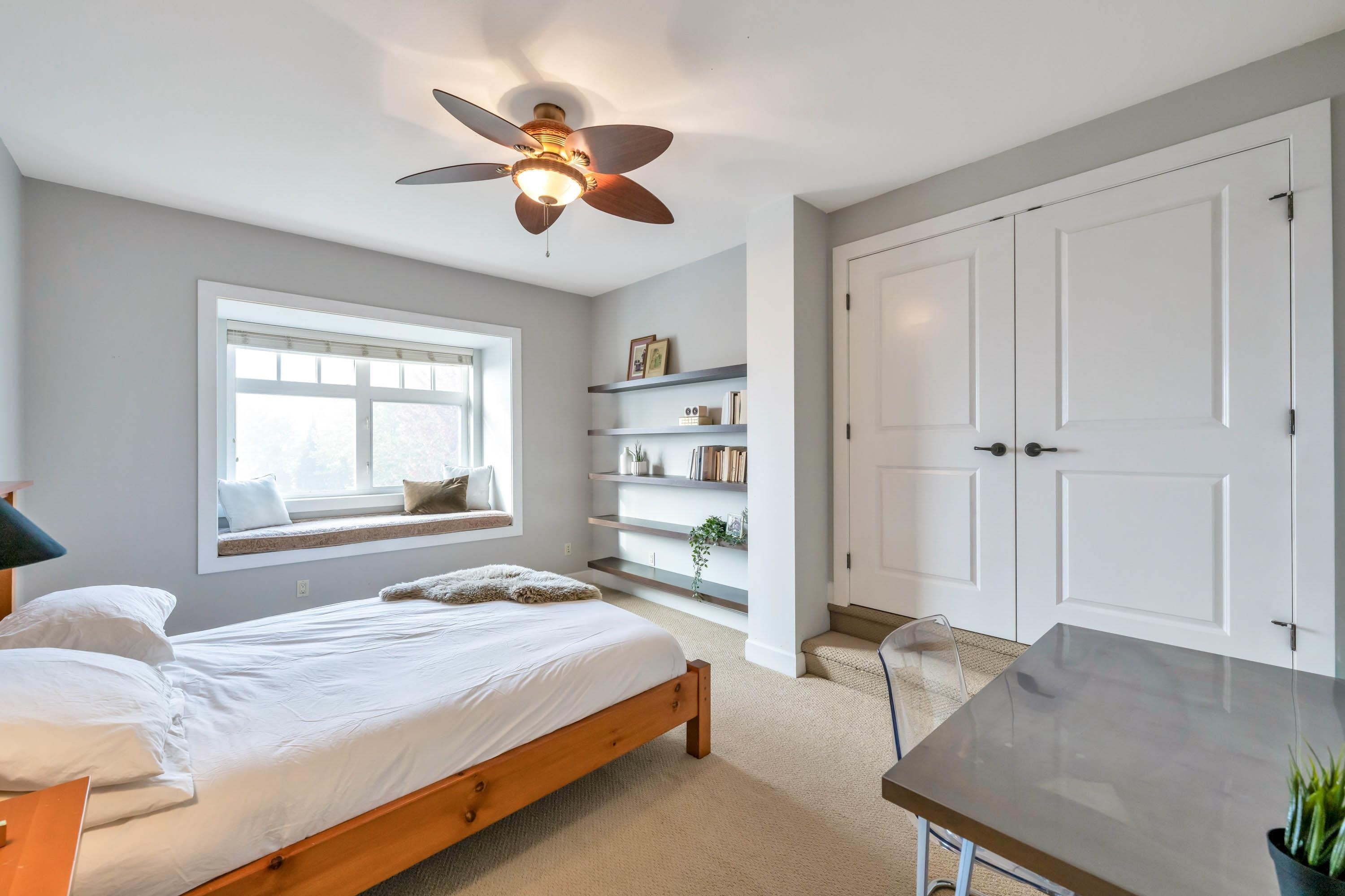 









18208


92

Avenue,
Surrey,




BC
V4N 3Y8

