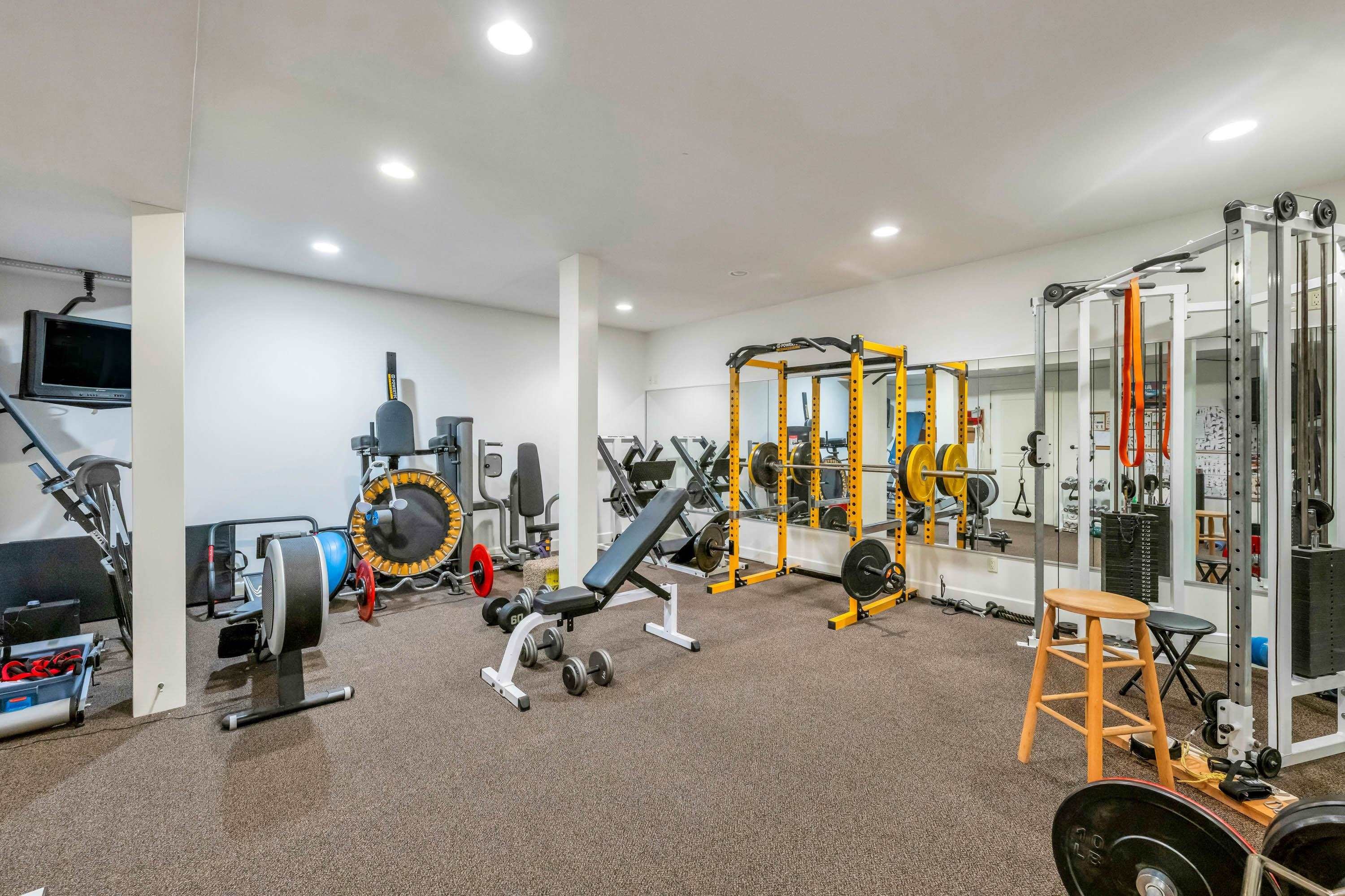 









18208


92

Avenue,
Surrey,




BC
V4N 3Y8

