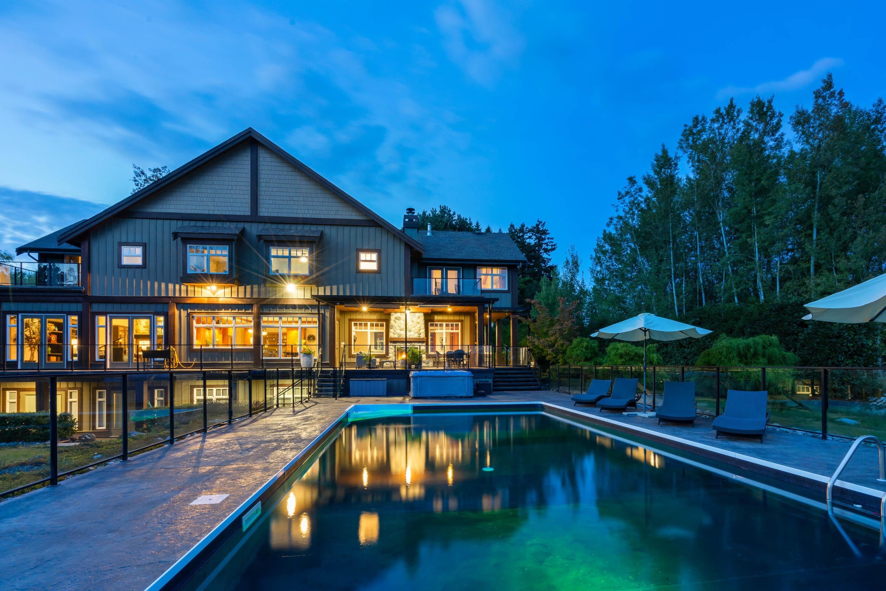 









18208


92

Avenue,
Surrey,




BC
V4N 3Y8

