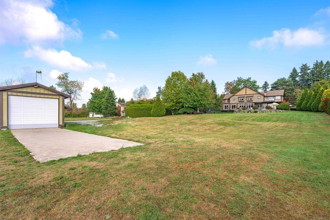 









18208


92

Avenue,
Surrey,




BC
V4N 3Y8

