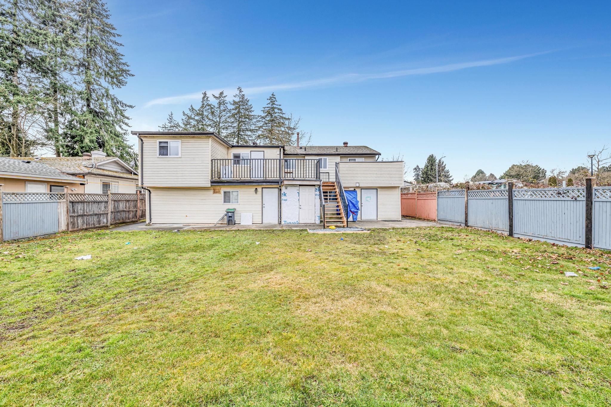









6848


135

Street,
Surrey,




BC
V3W 4W6

