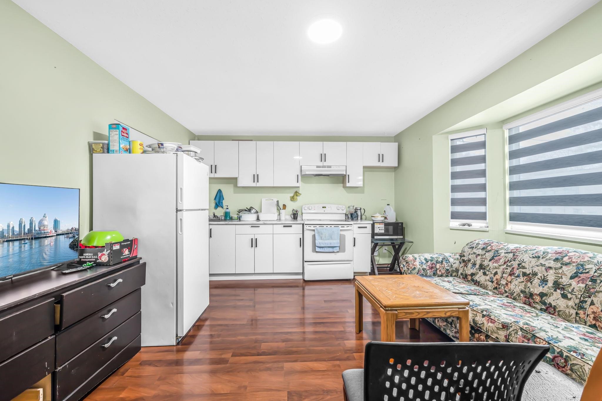 









6848


135

Street,
Surrey,




BC
V3W 4W6


