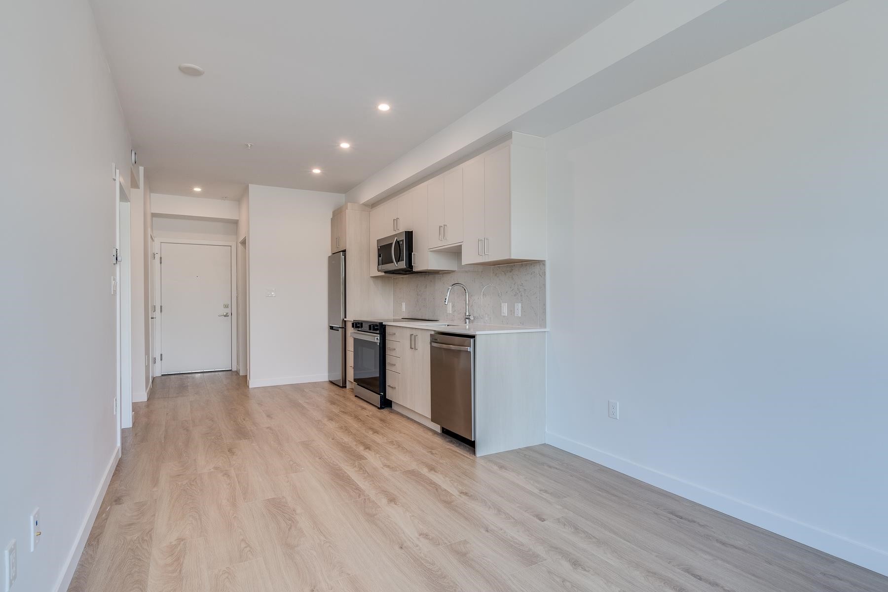 









13858


108

Avenue, E216,
Surrey,




BC
V3T 0T8


