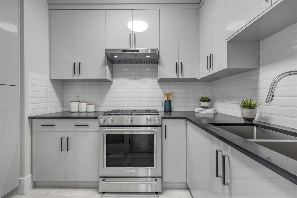









17136


1

Avenue,
Surrey,




BC
V3Z 9R2

