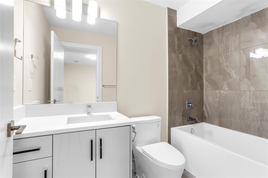 









17136


1

Avenue,
Surrey,




BC
V3Z 9R2

