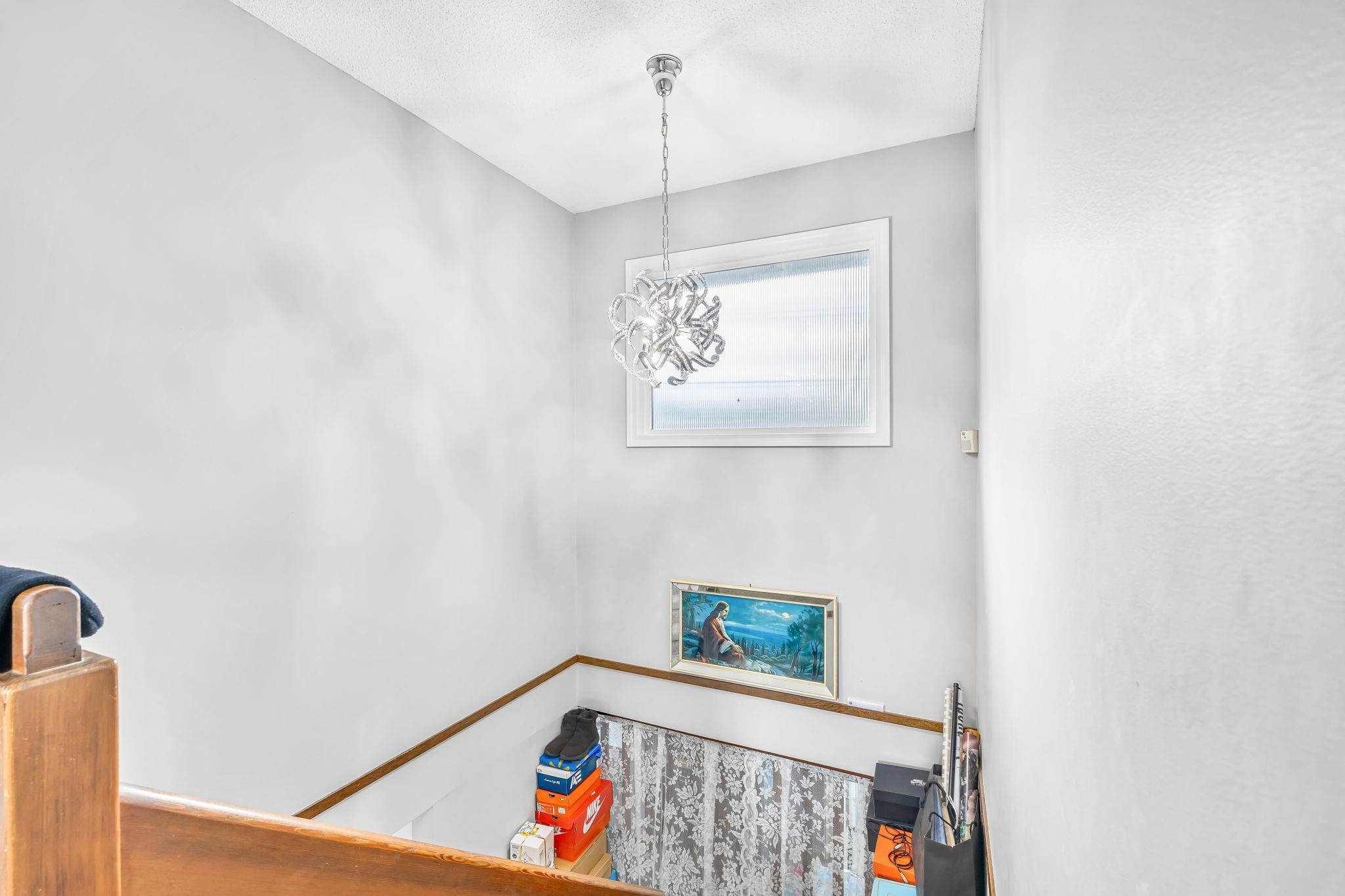 









15420


96

Avenue,
Surrey,




BC
V3R 1G5

