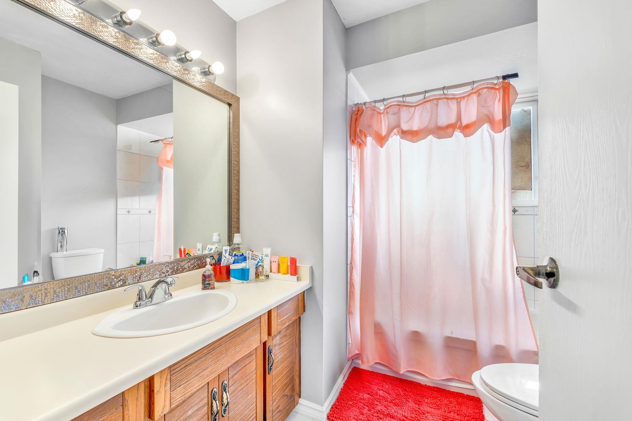









15420


96

Avenue,
Surrey,




BC
V3R 1G5

