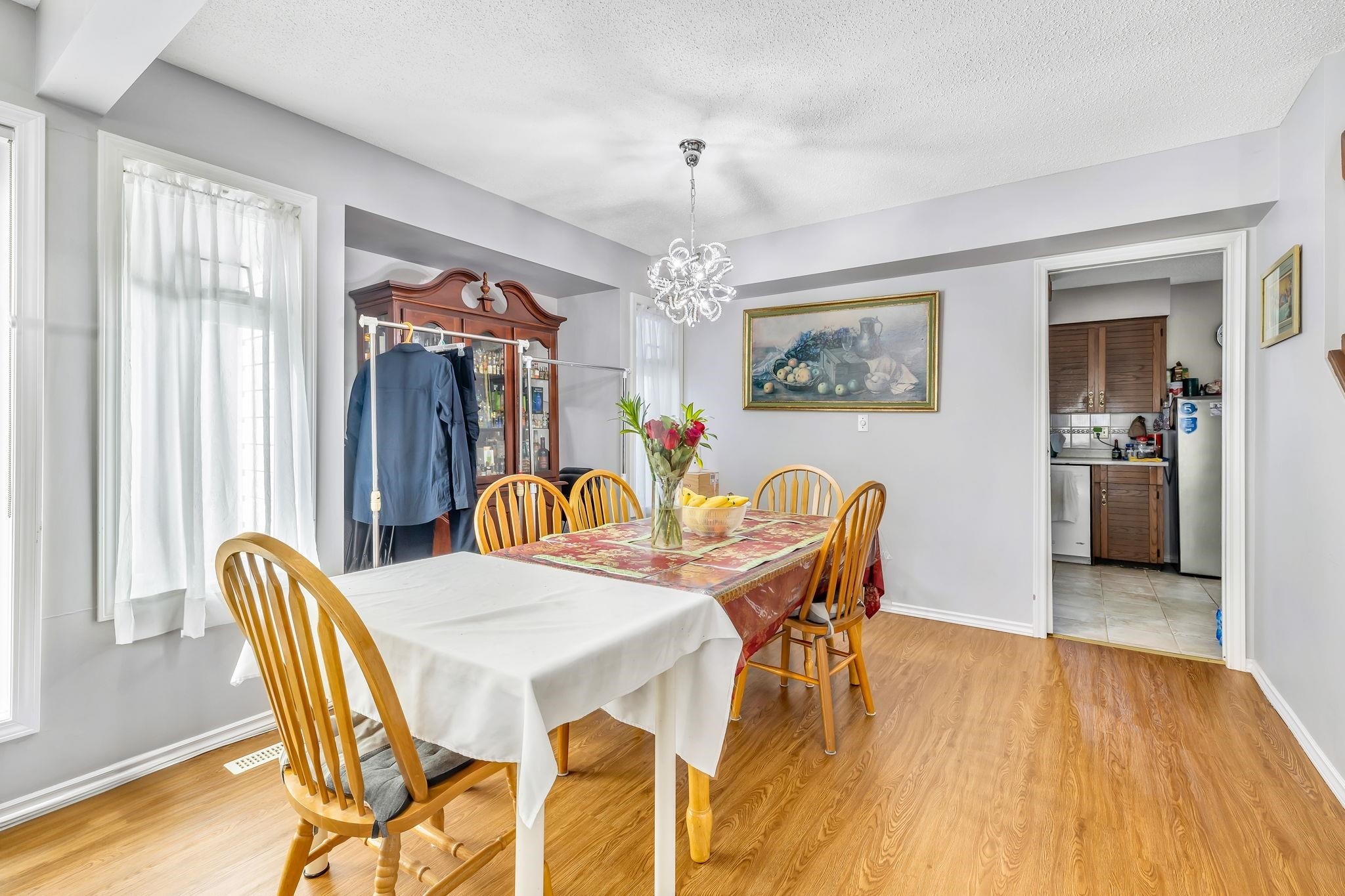 









15420


96

Avenue,
Surrey,




BC
V3R 1G5

