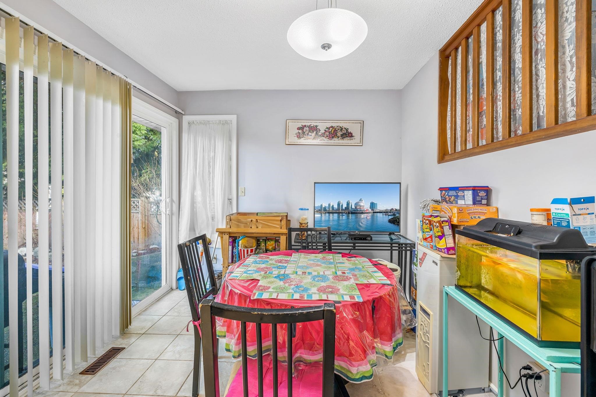 









15420


96

Avenue,
Surrey,




BC
V3R 1G5


