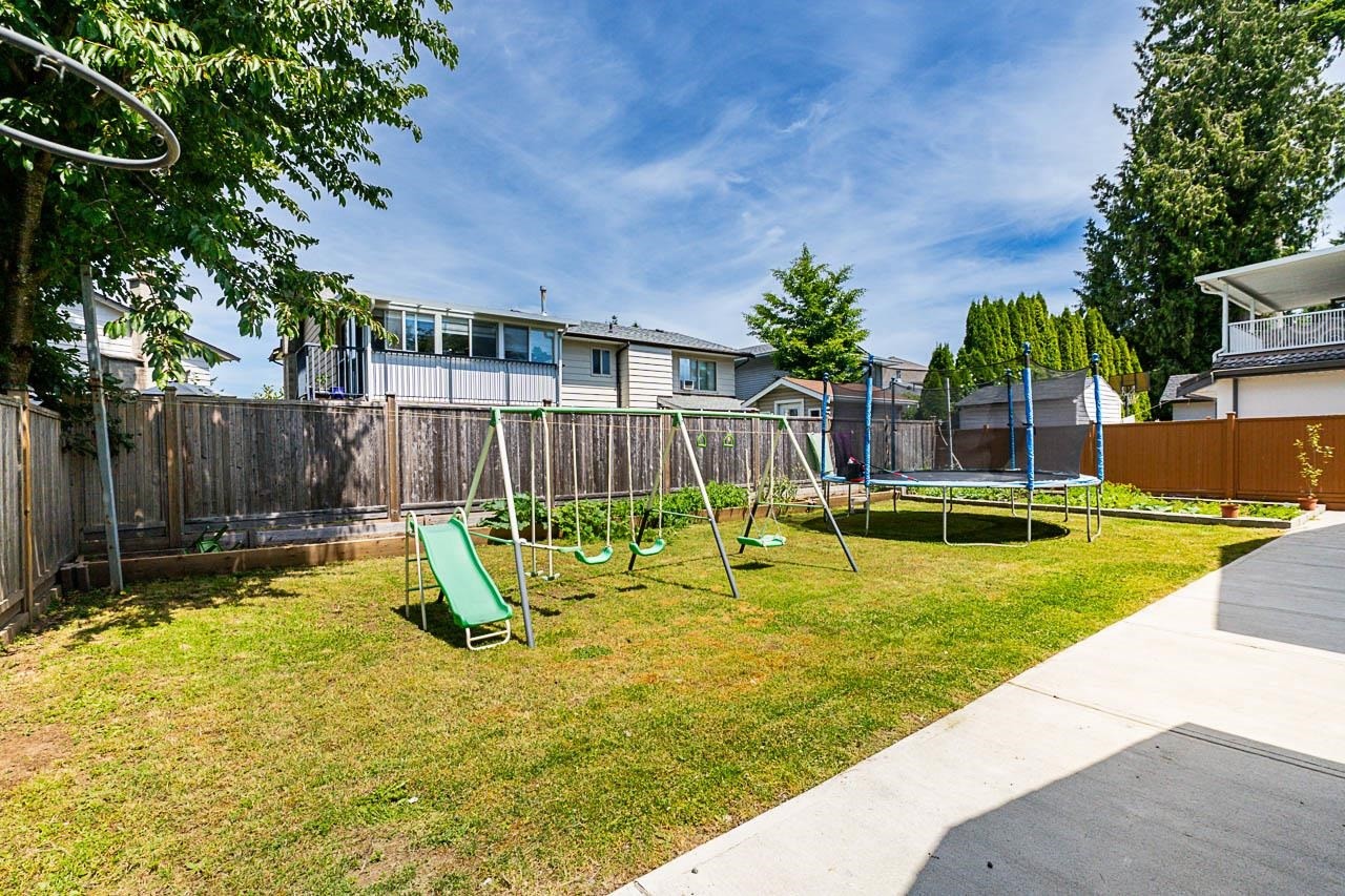









11553


83

Avenue,
Delta,




BC
V4C 2G9


