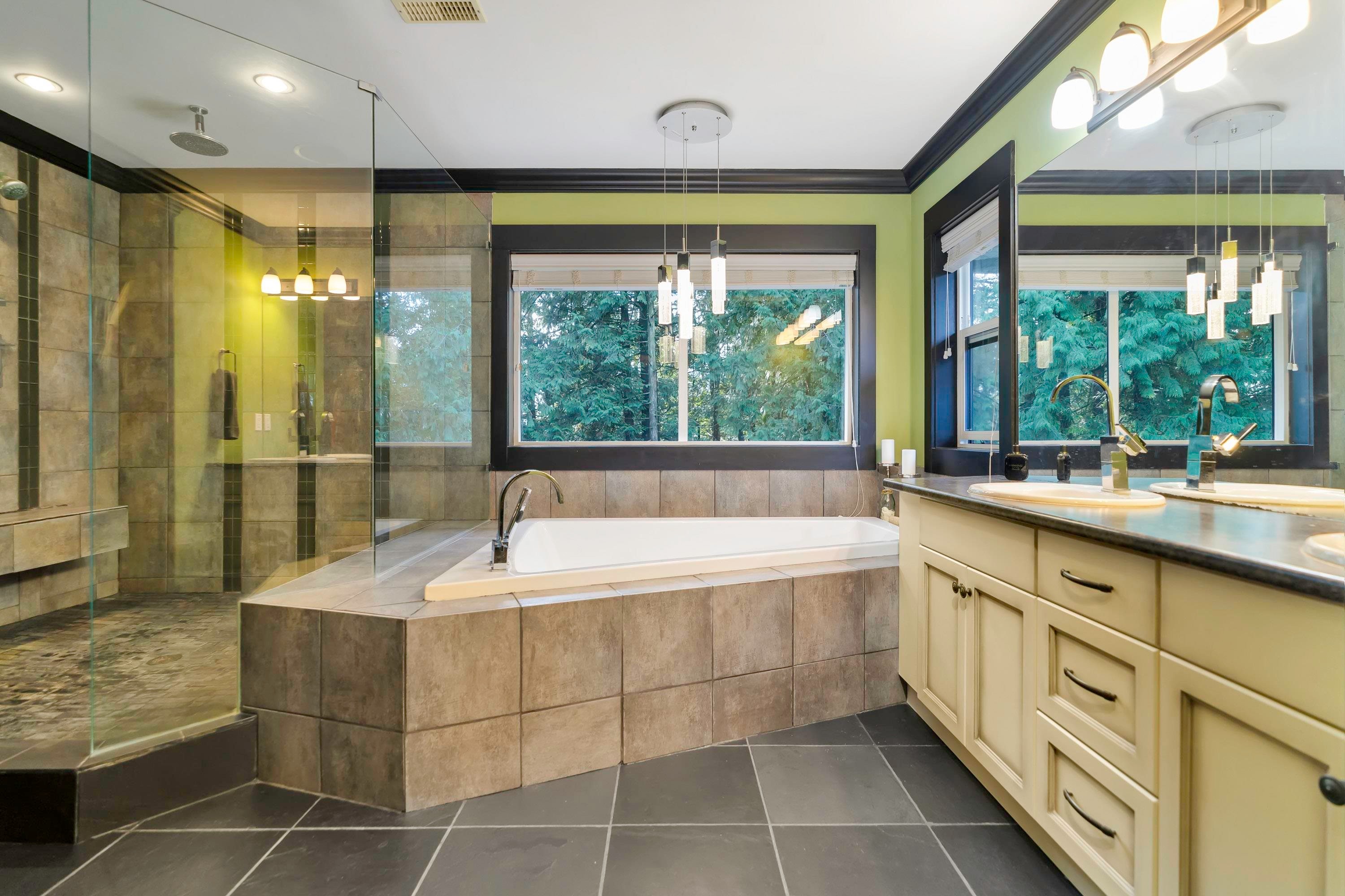 









27820


Maclure

Road,
Abbotsford,




BC
V4X 1T2

