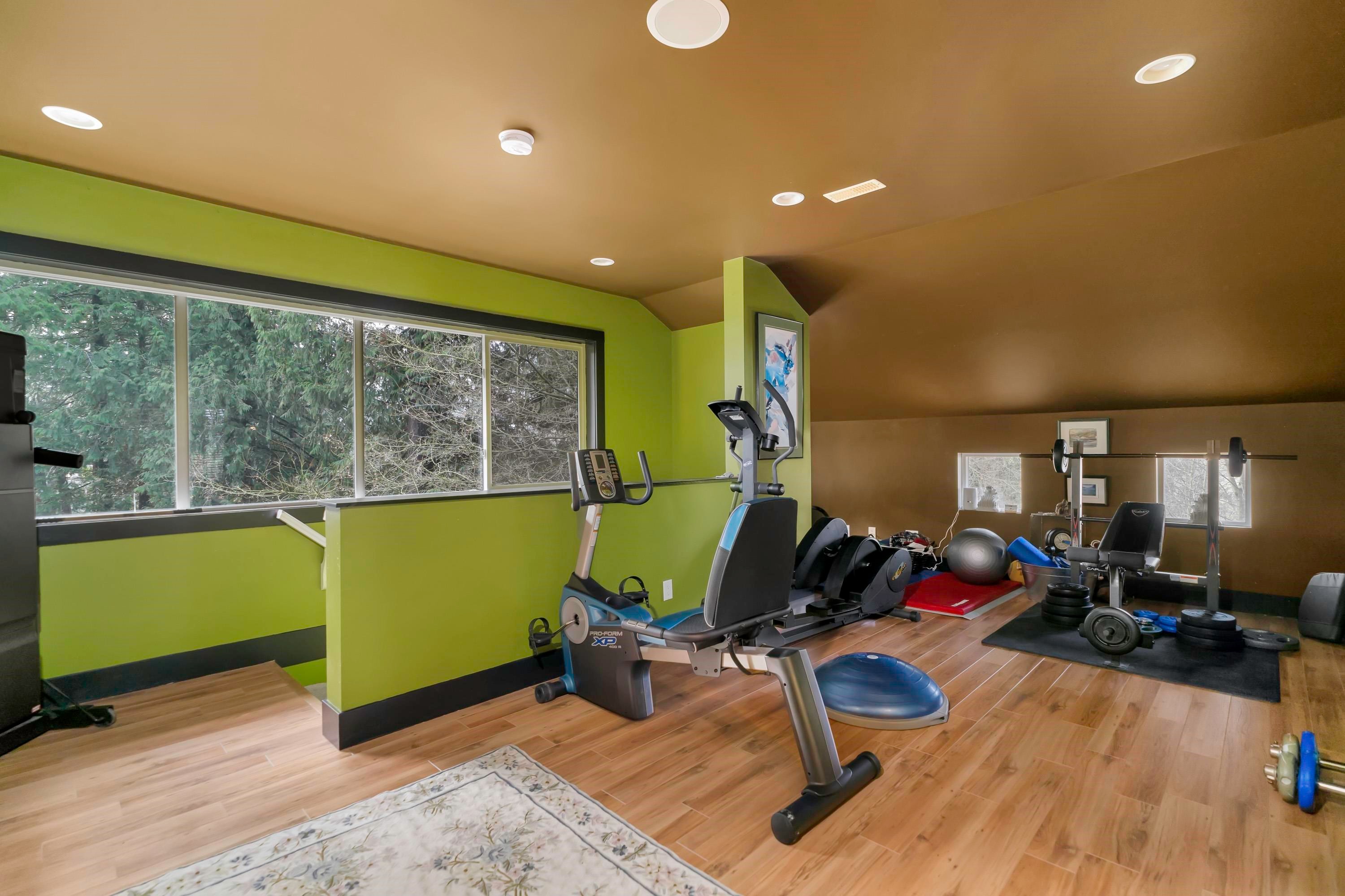 









27820


Maclure

Road,
Abbotsford,




BC
V4X 1T2

