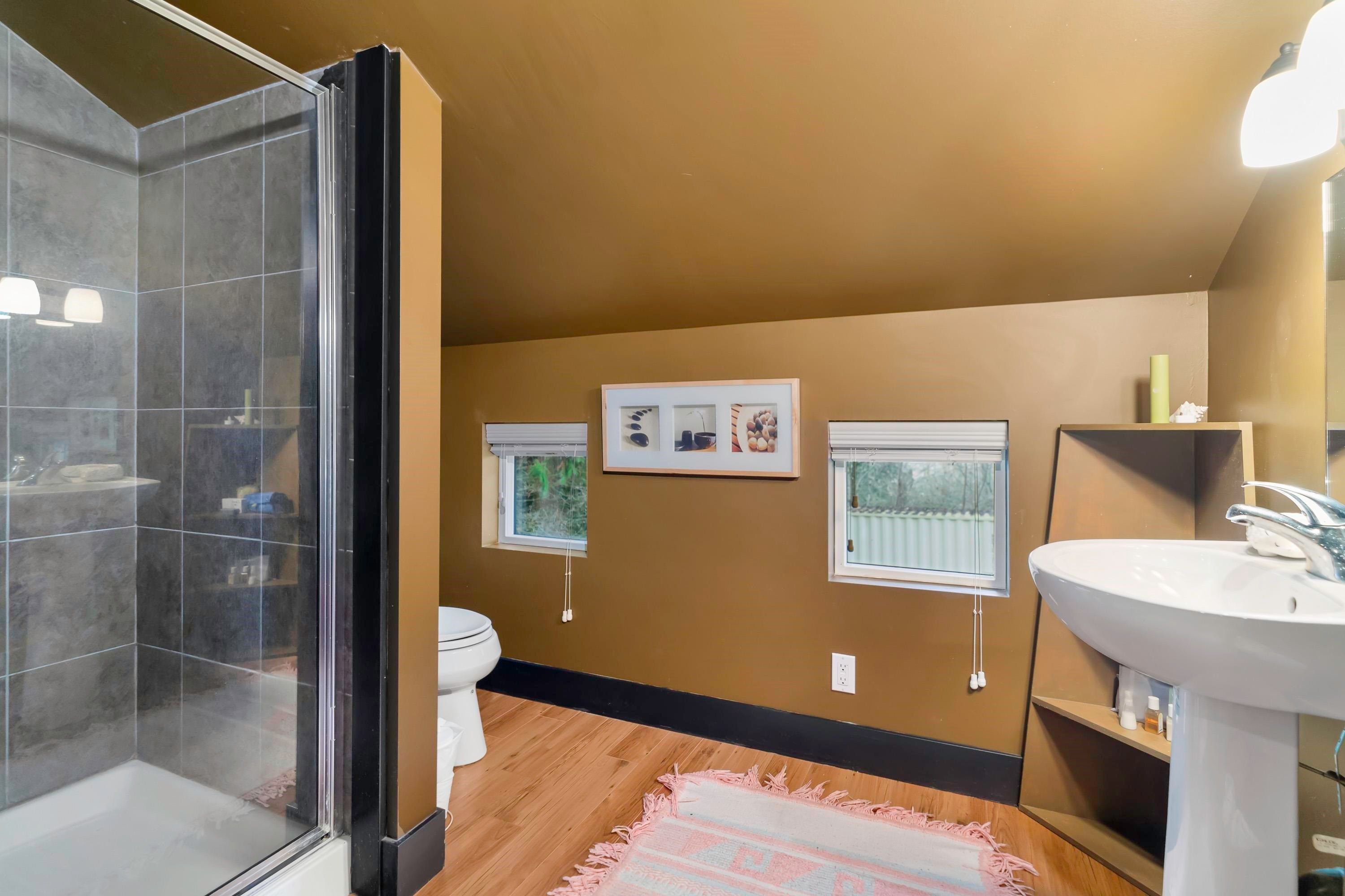 









27820


Maclure

Road,
Abbotsford,




BC
V4X 1T2

