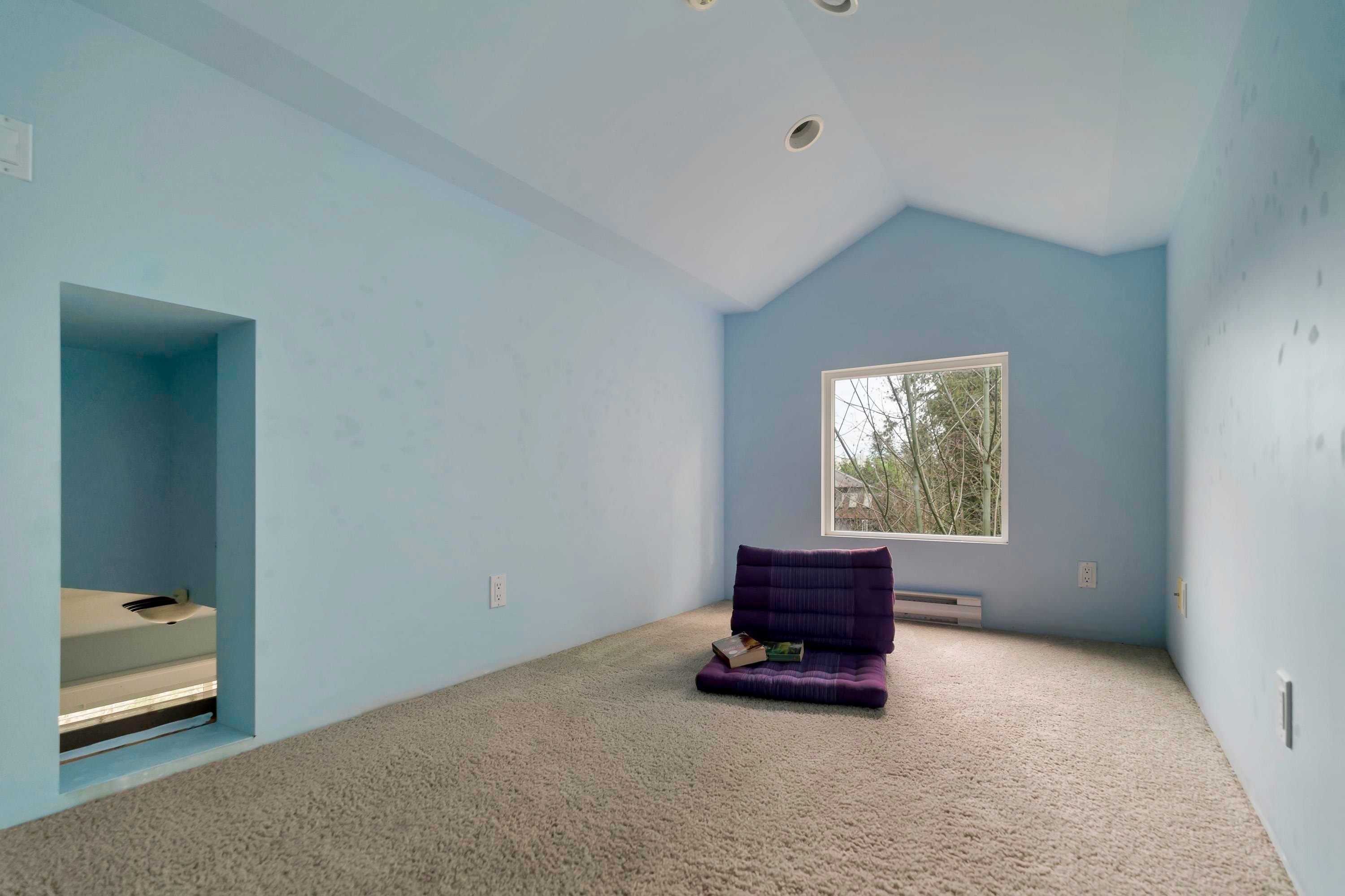 









27820


Maclure

Road,
Abbotsford,




BC
V4X 1T2

