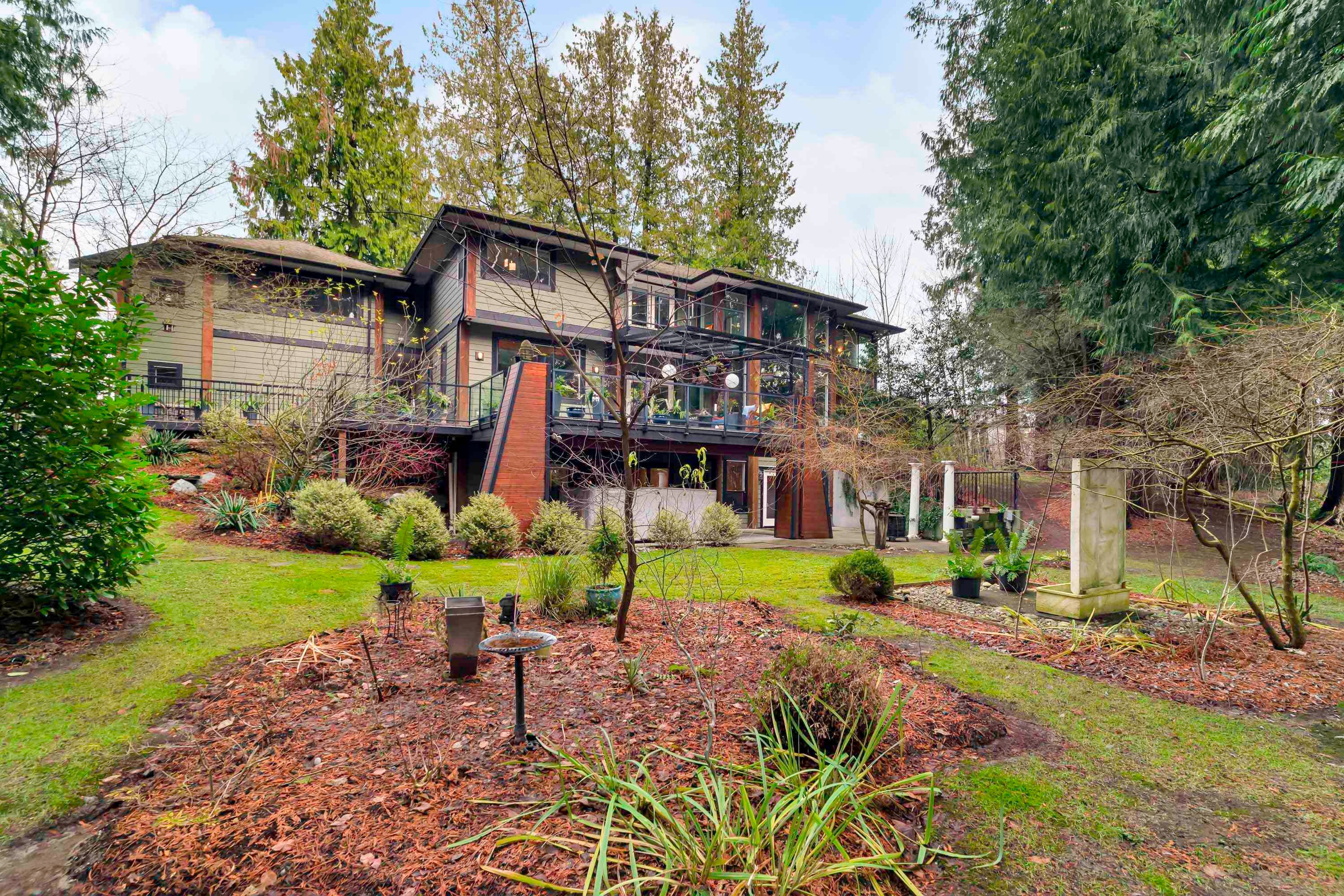 









27820


Maclure

Road,
Abbotsford,




BC
V4X 1T2

