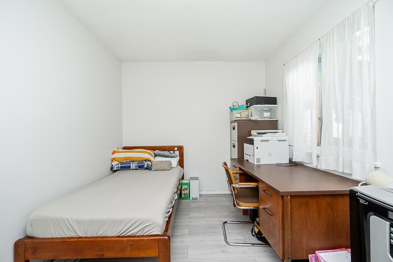 









16089


80

Avenue,
Surrey,




BC
V4N 0X1

