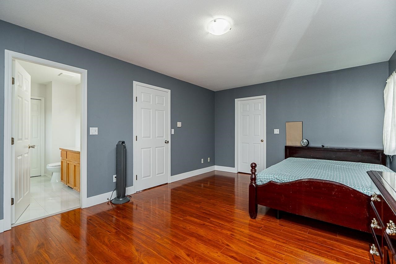 









16089


80

Avenue,
Surrey,




BC
V4N 0X1

