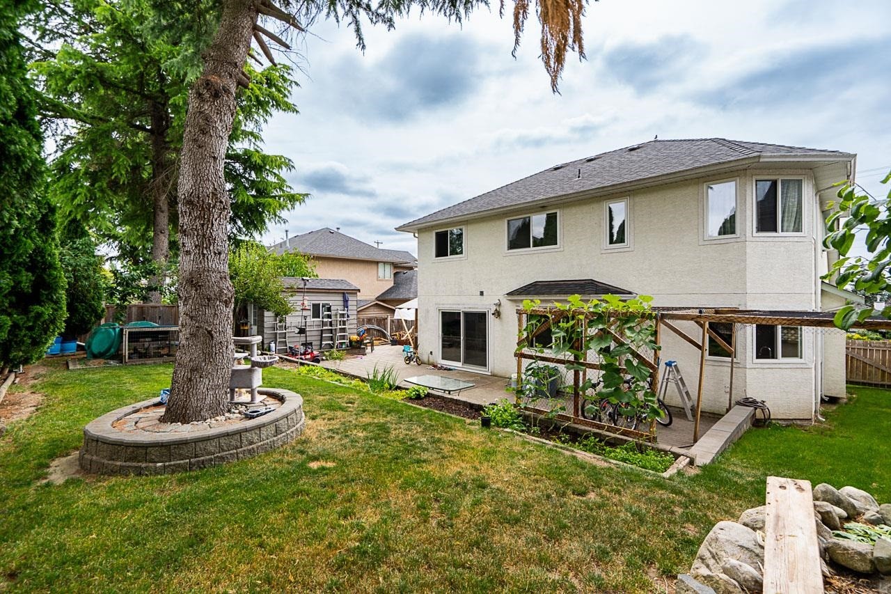 









16089


80

Avenue,
Surrey,




BC
V4N 0X1

