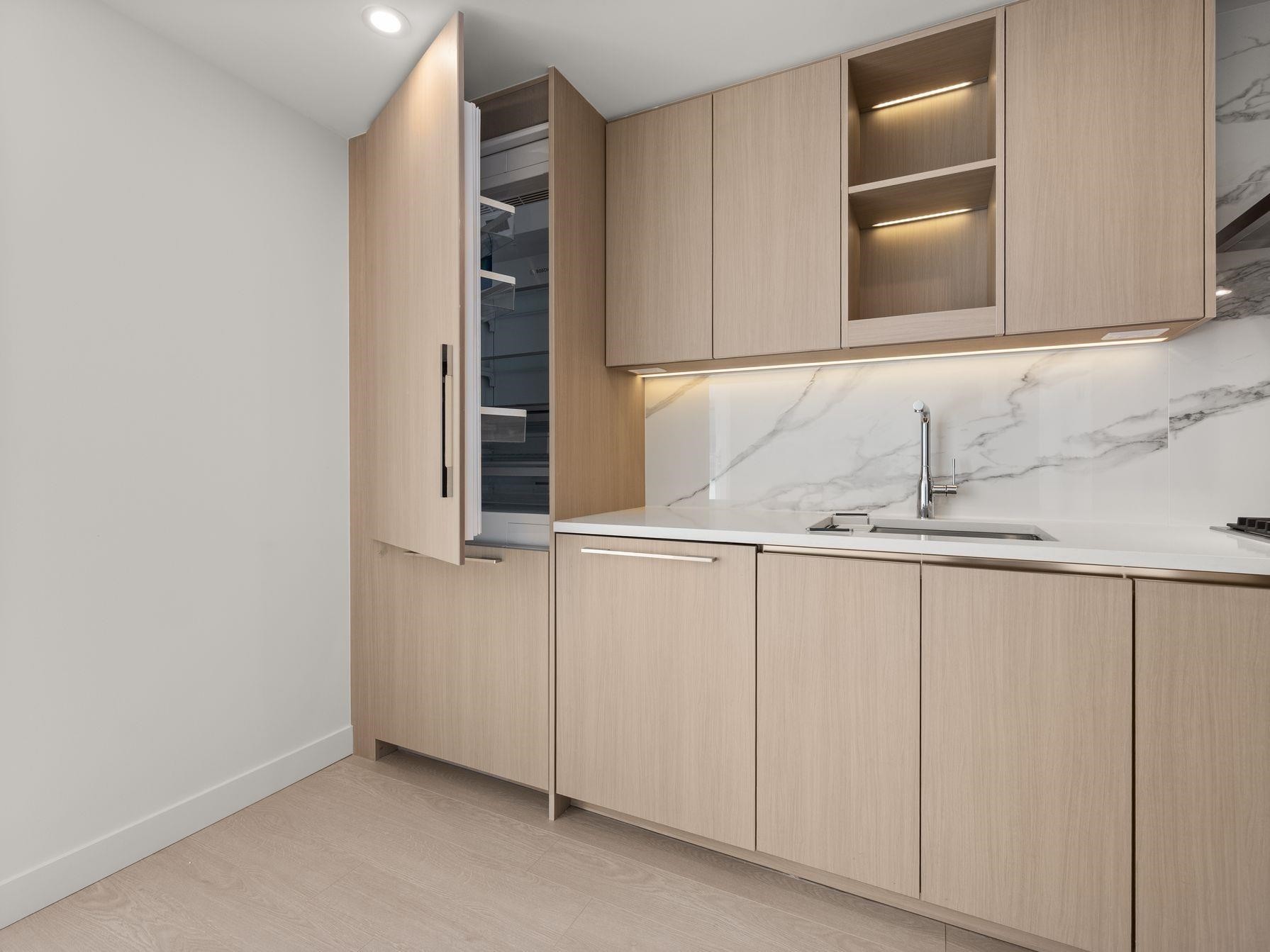 









13778


100

Avenue, 2907,
Surrey,




BC
V3T 0V3


