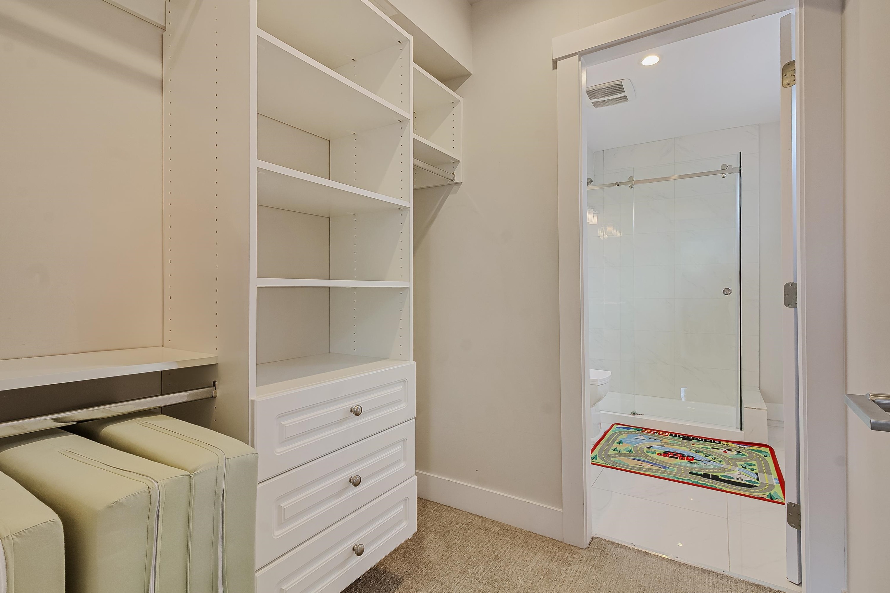 









13328


96

Avenue, 1,
Surrey,




BC
V3V 1Y4

