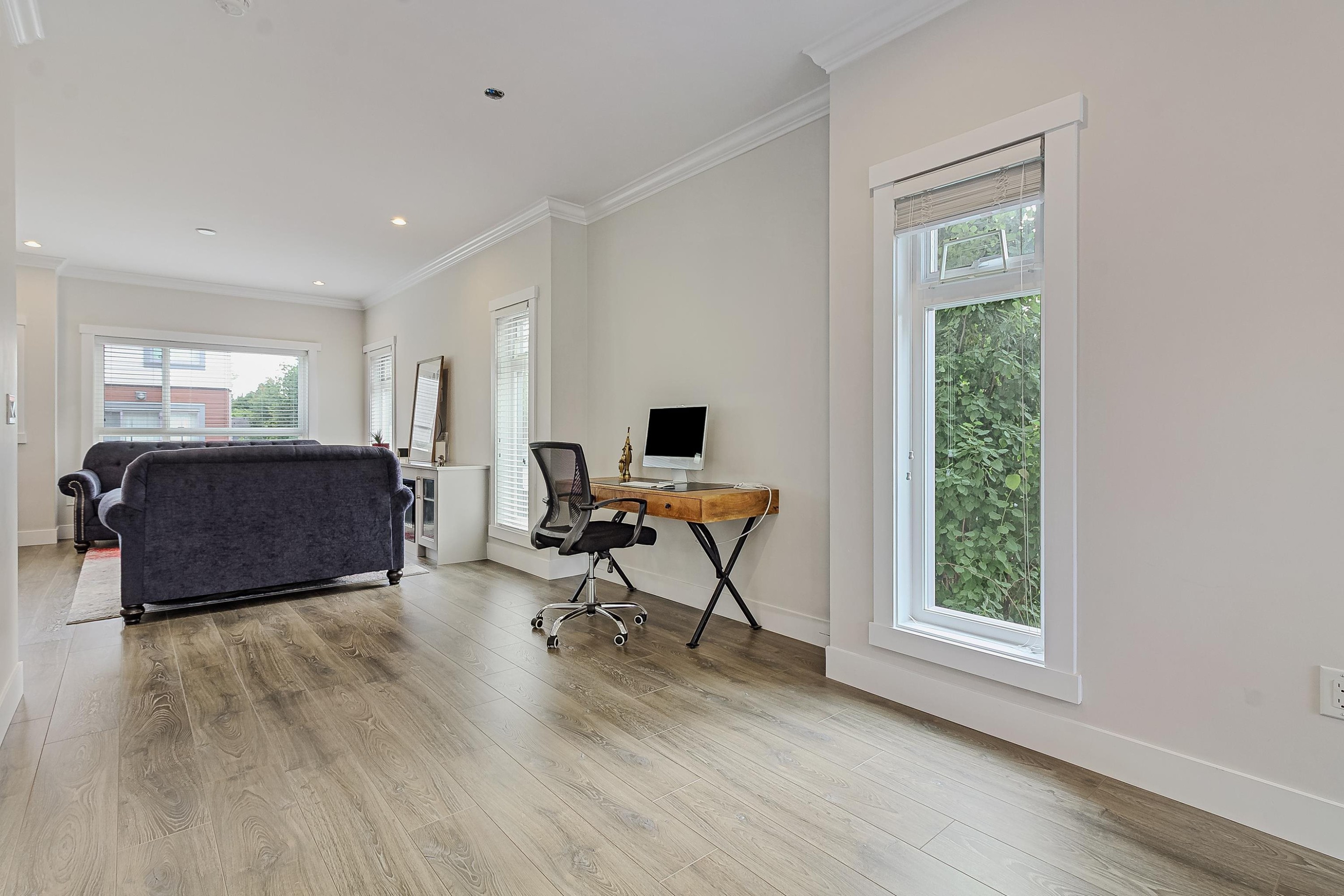 









13328


96

Avenue, 1,
Surrey,




BC
V3V 1Y4

