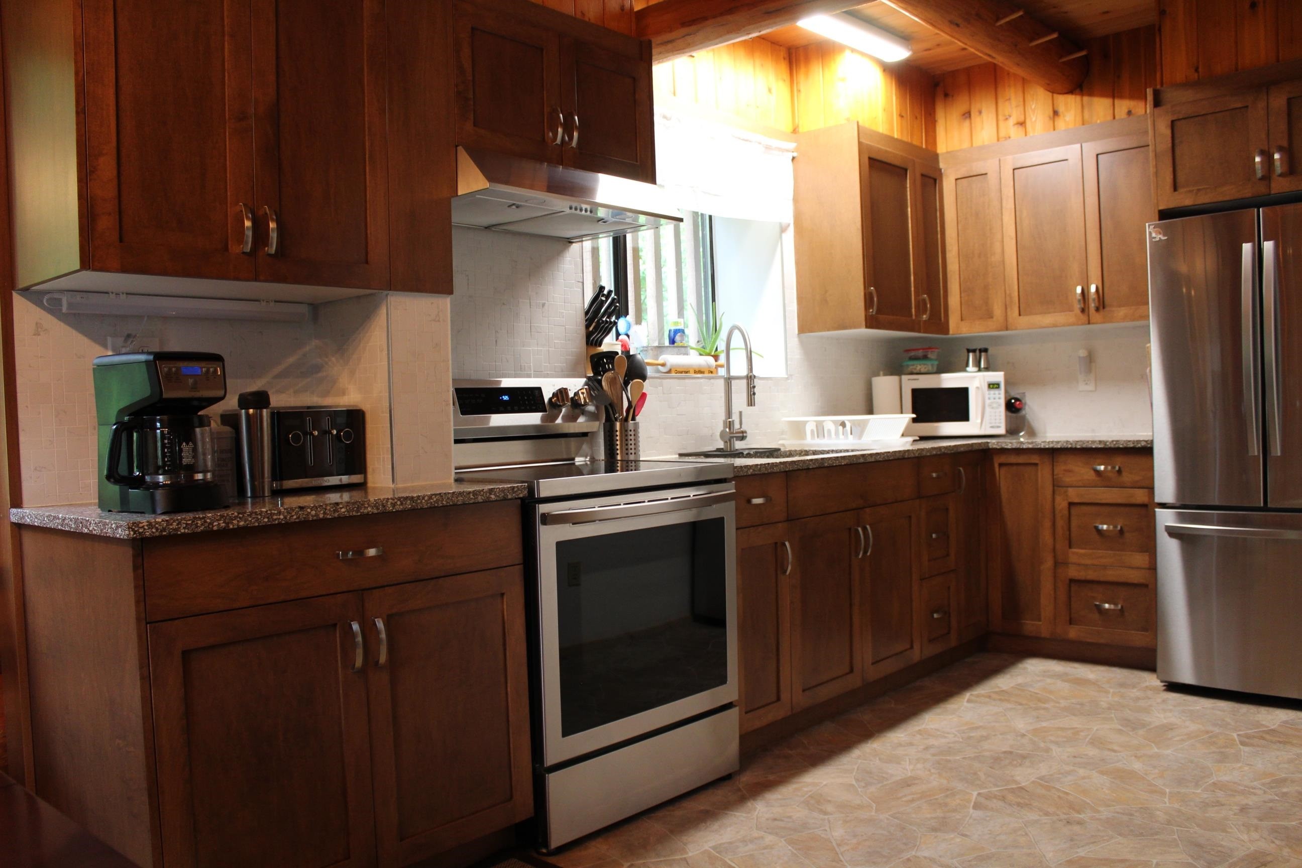 









20649


Edelweiss

Drive, 1,
Agassiz,




BC
V0M 1A1

