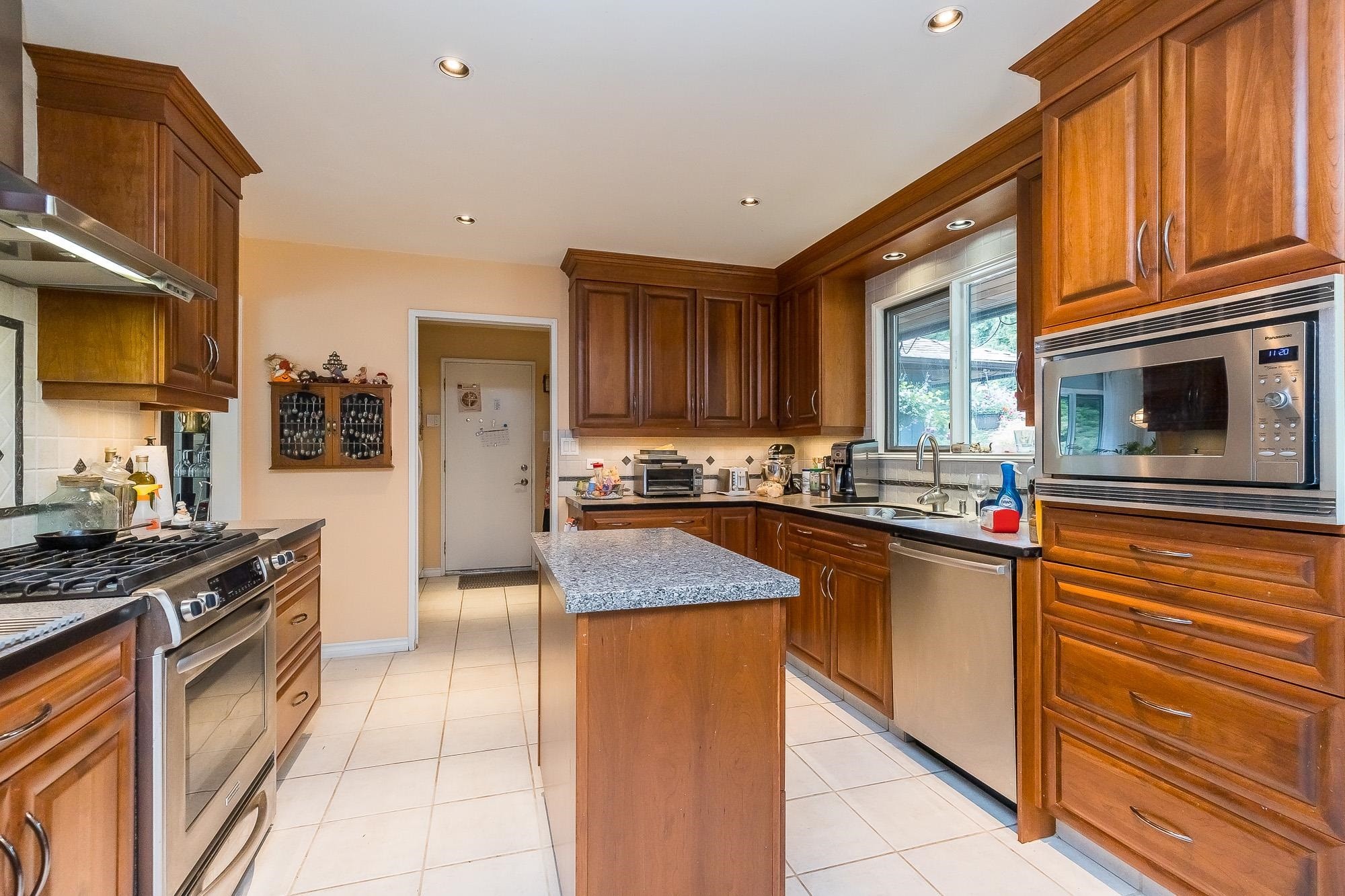 









20244


27

Avenue,
Langley,




BC
V2Z 1X3

