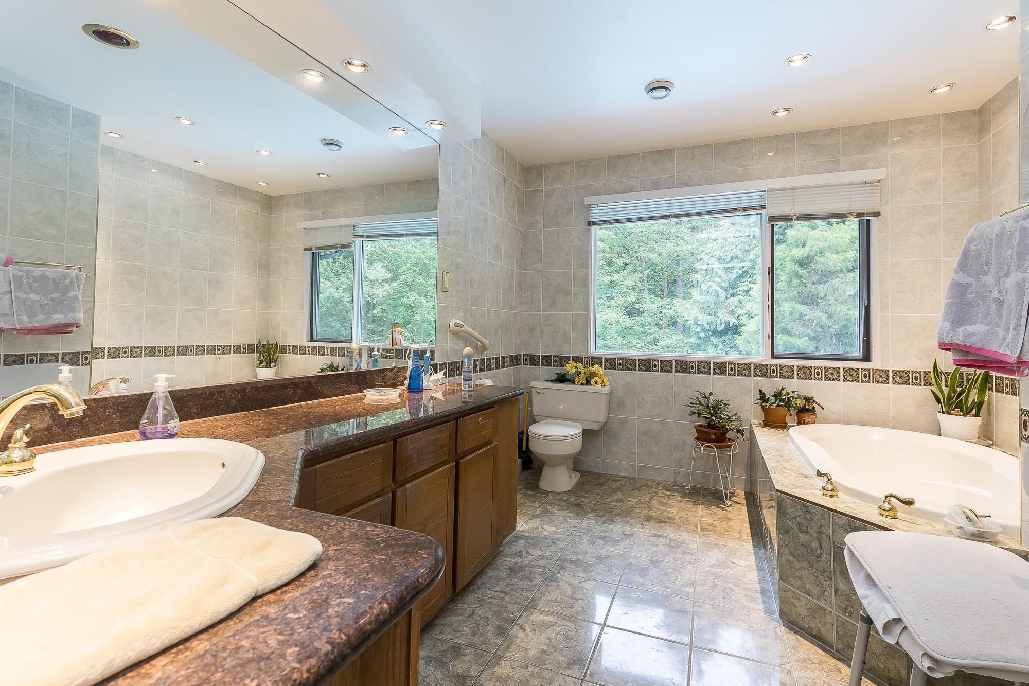 









20244


27

Avenue,
Langley,




BC
V2Z 1X3

