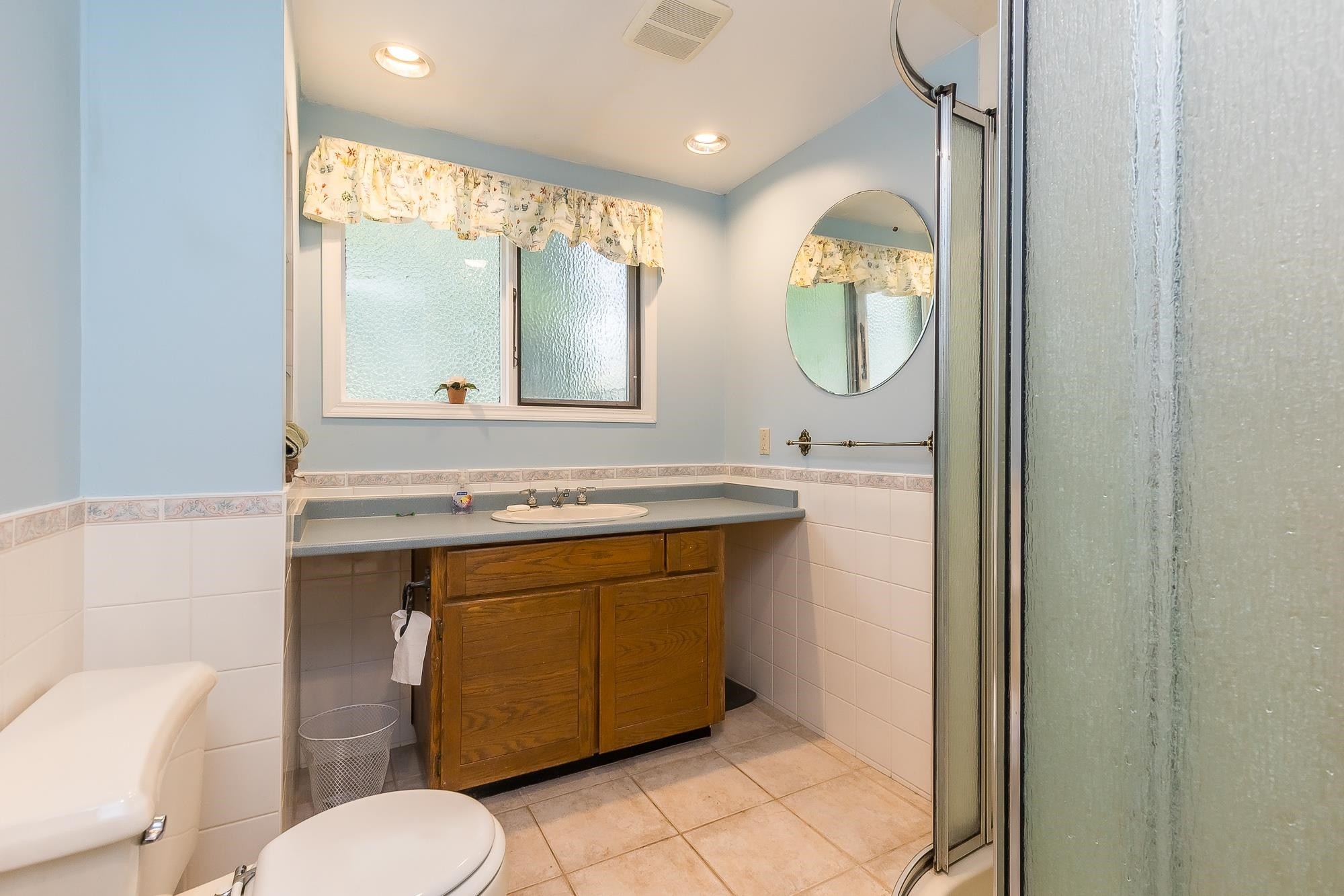 









20244


27

Avenue,
Langley,




BC
V2Z 1X3

