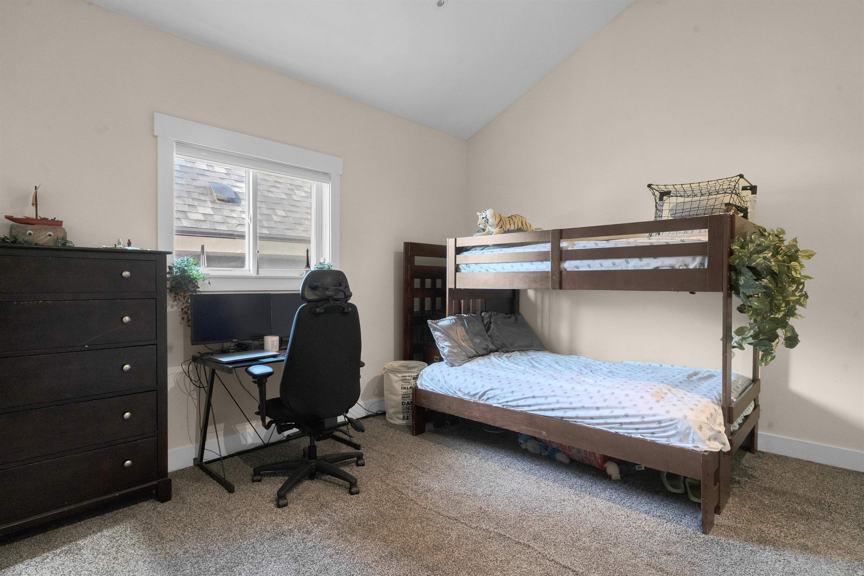 









5888


139a

Street,
Surrey,




BC
V3X 0G7


