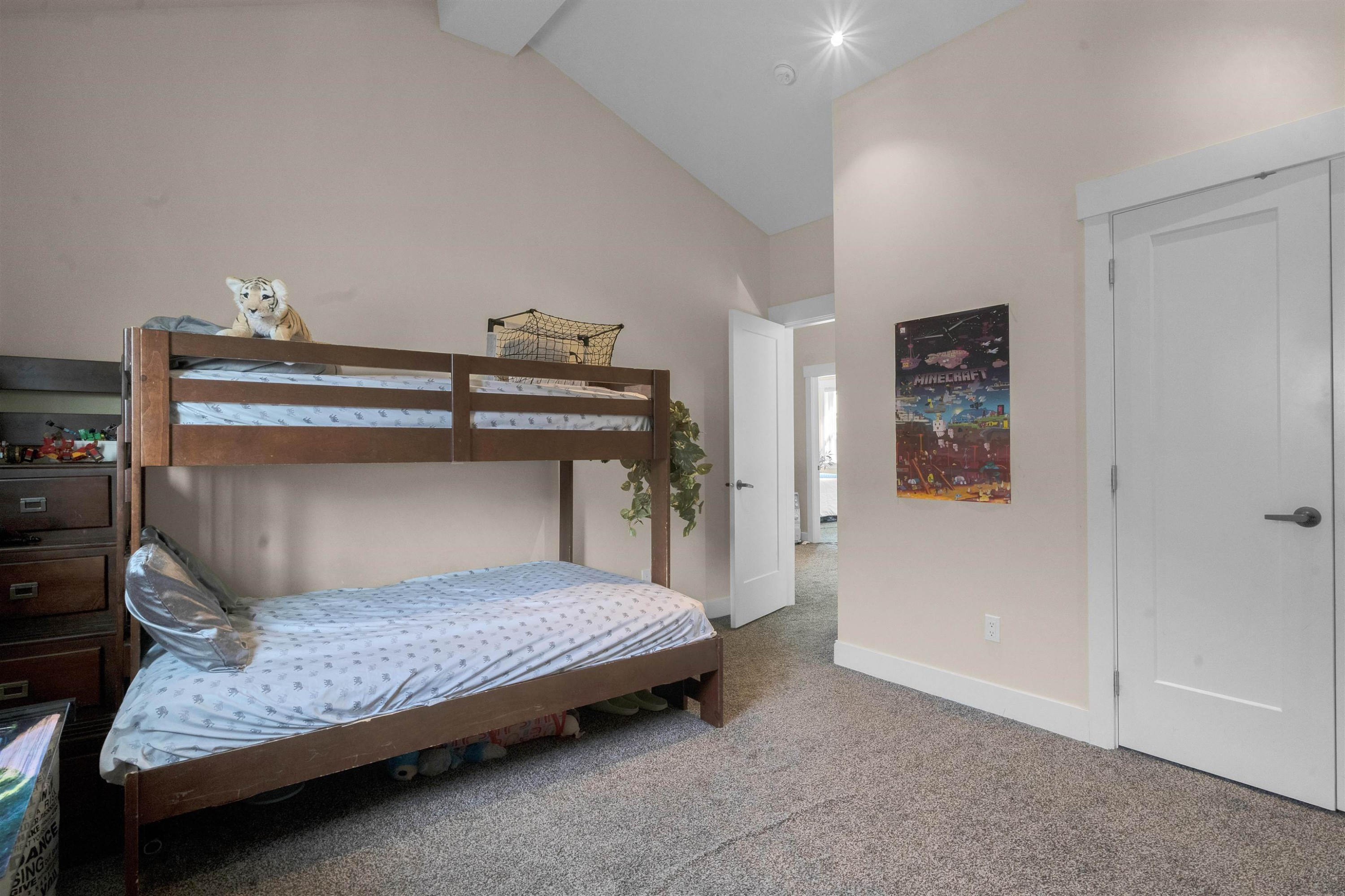 









5888


139a

Street,
Surrey,




BC
V3X 0G7

