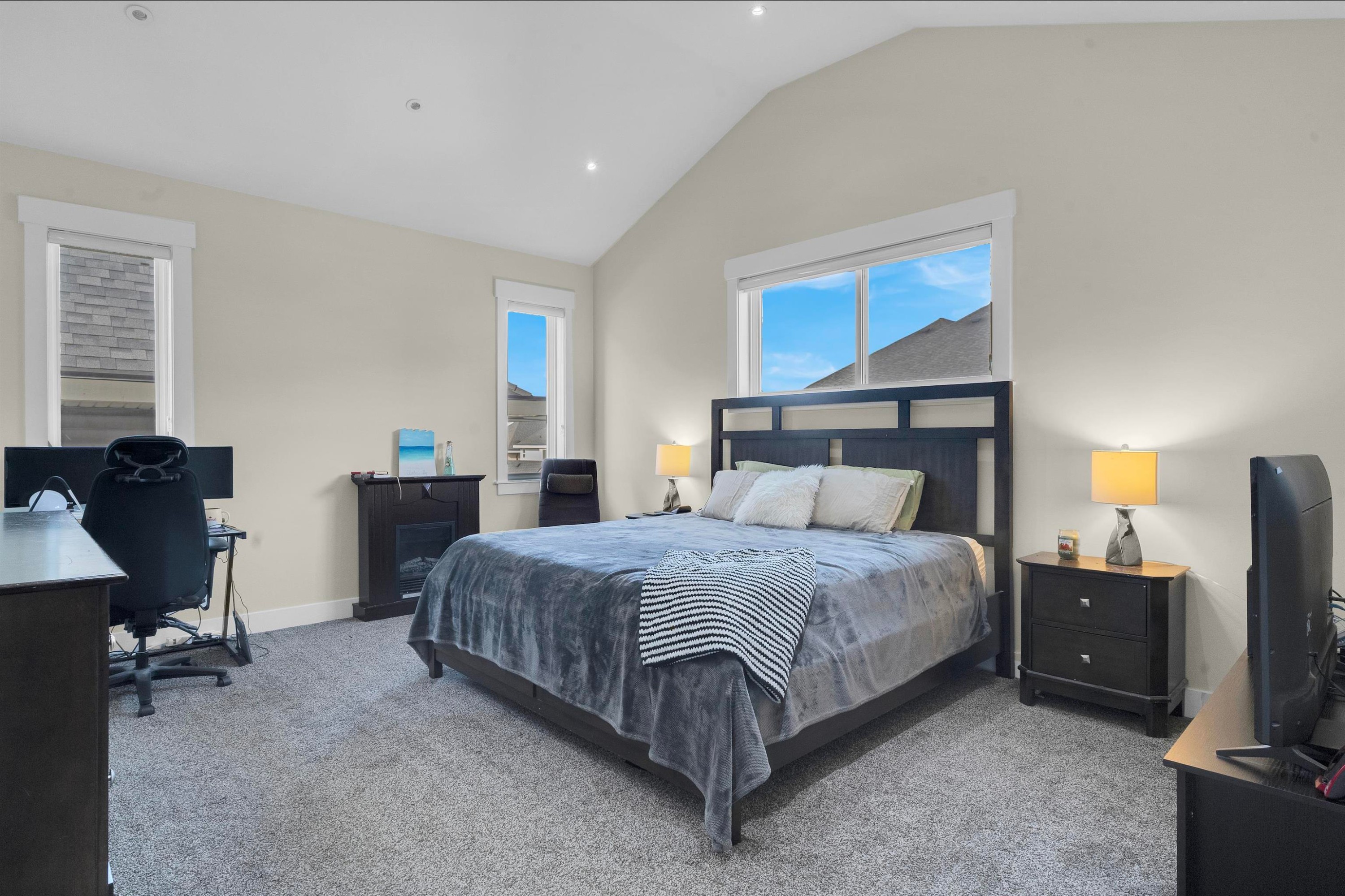 









5888


139a

Street,
Surrey,




BC
V3X 0G7

