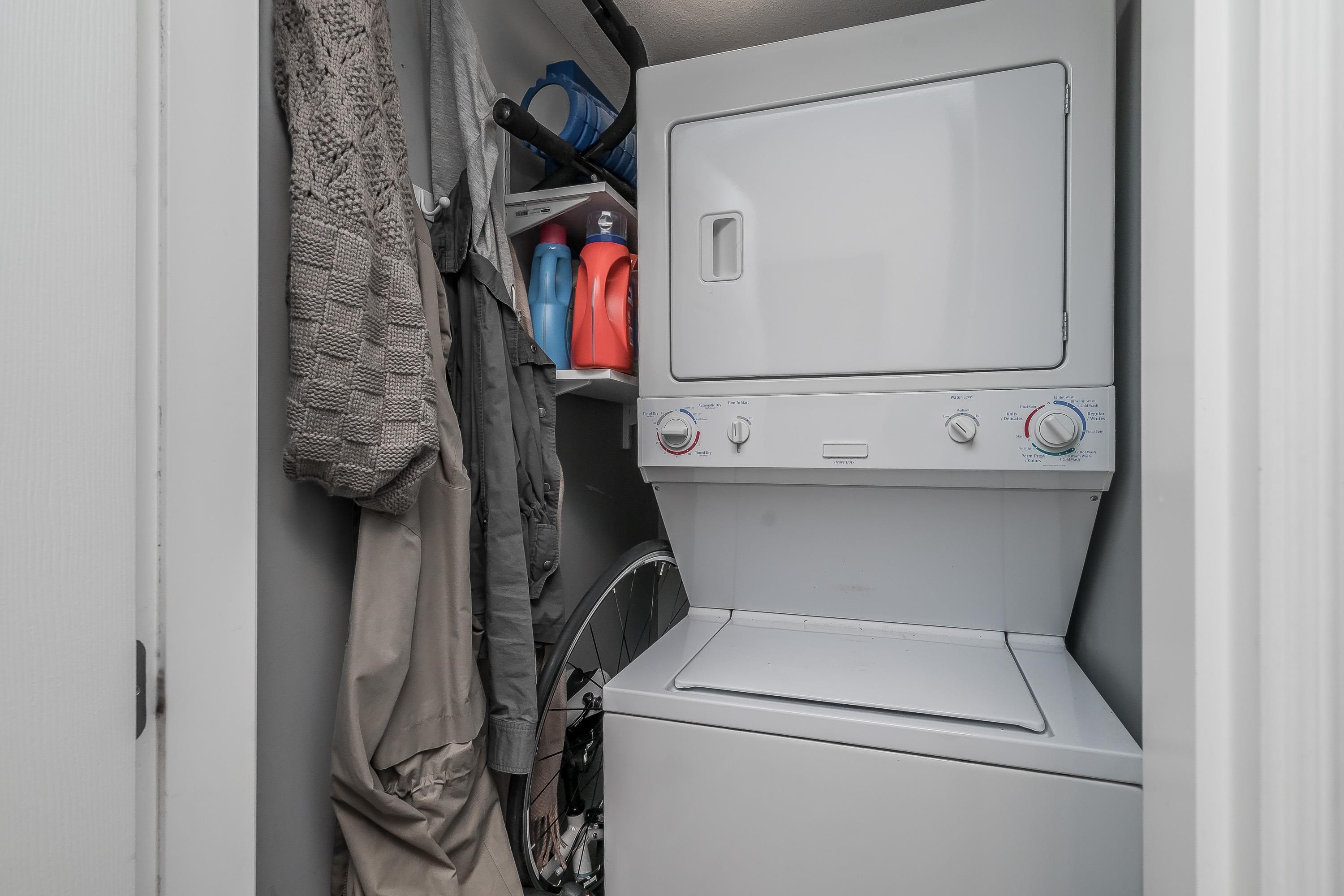 









5454


198

Street, 107,
Langley,




BC
V3A 1G2

