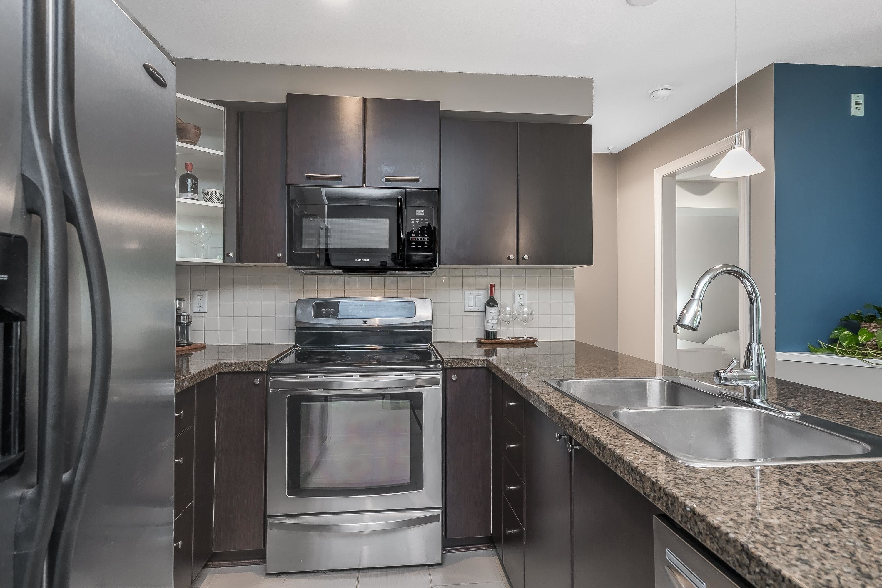 









5454


198

Street, 107,
Langley,




BC
V3A 1G2

