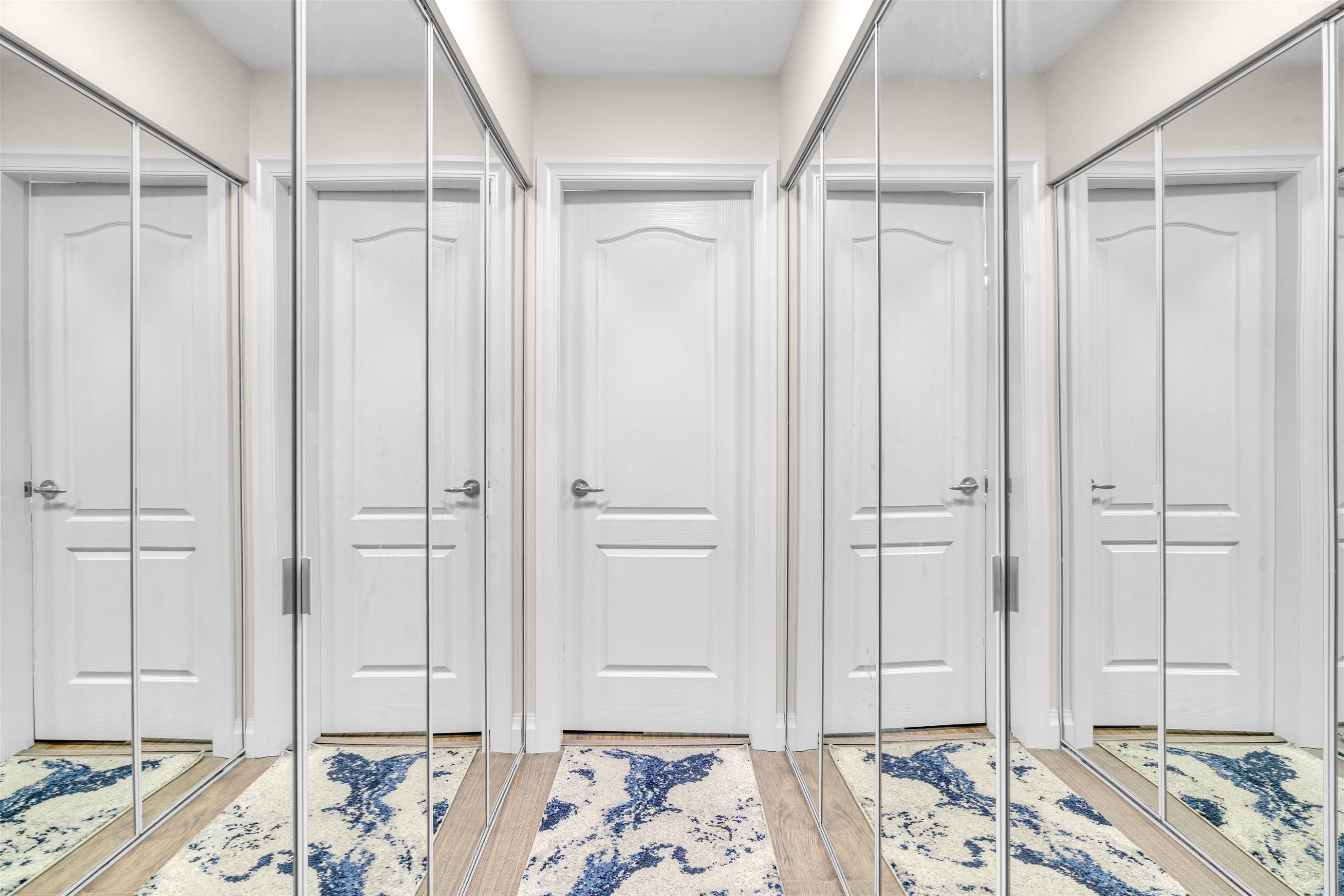 









15220


Guildford

Drive, 210,
Surrey,




BC
V3R 0Y6

