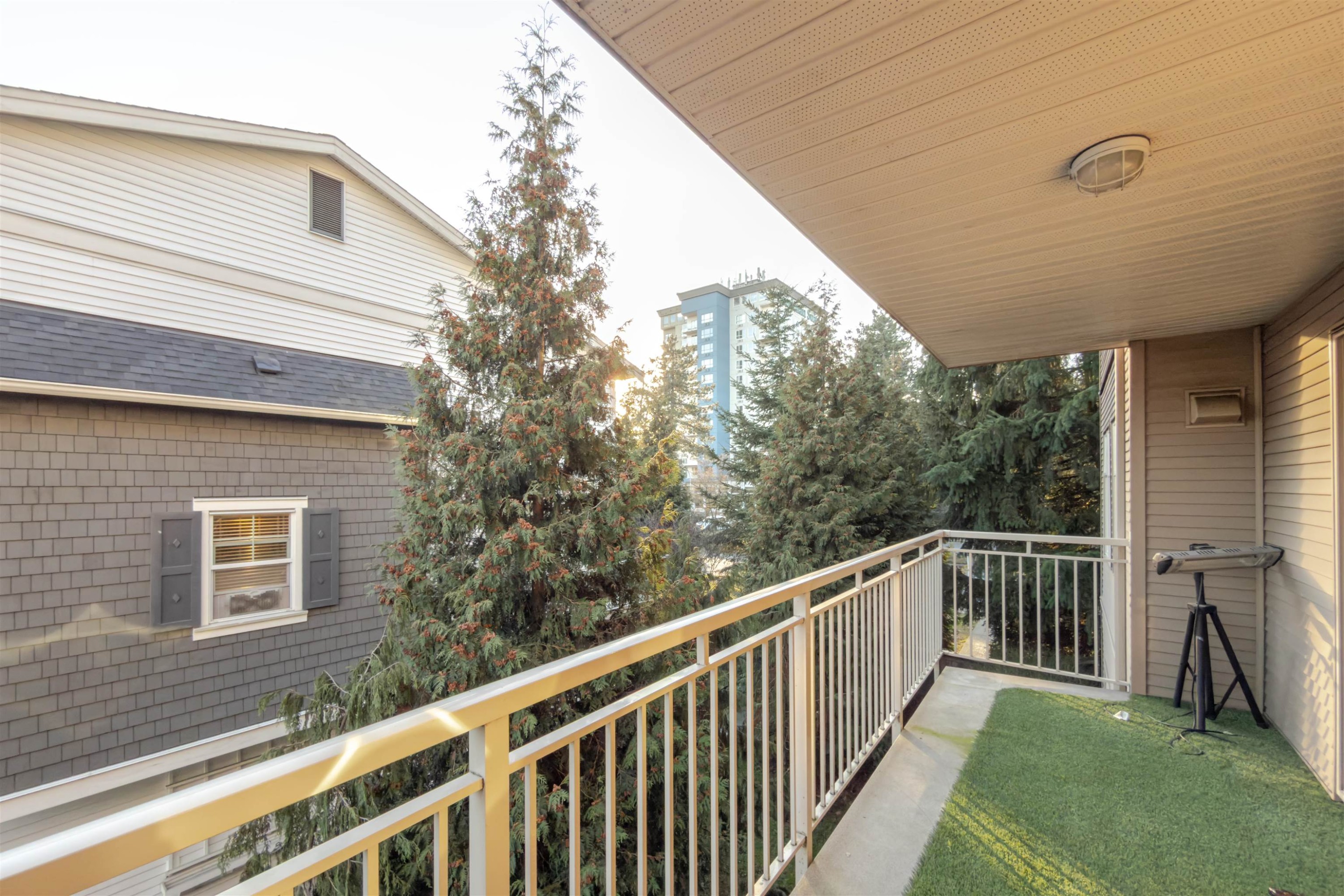 









15220


Guildford

Drive, 210,
Surrey,




BC
V3R 0Y6

