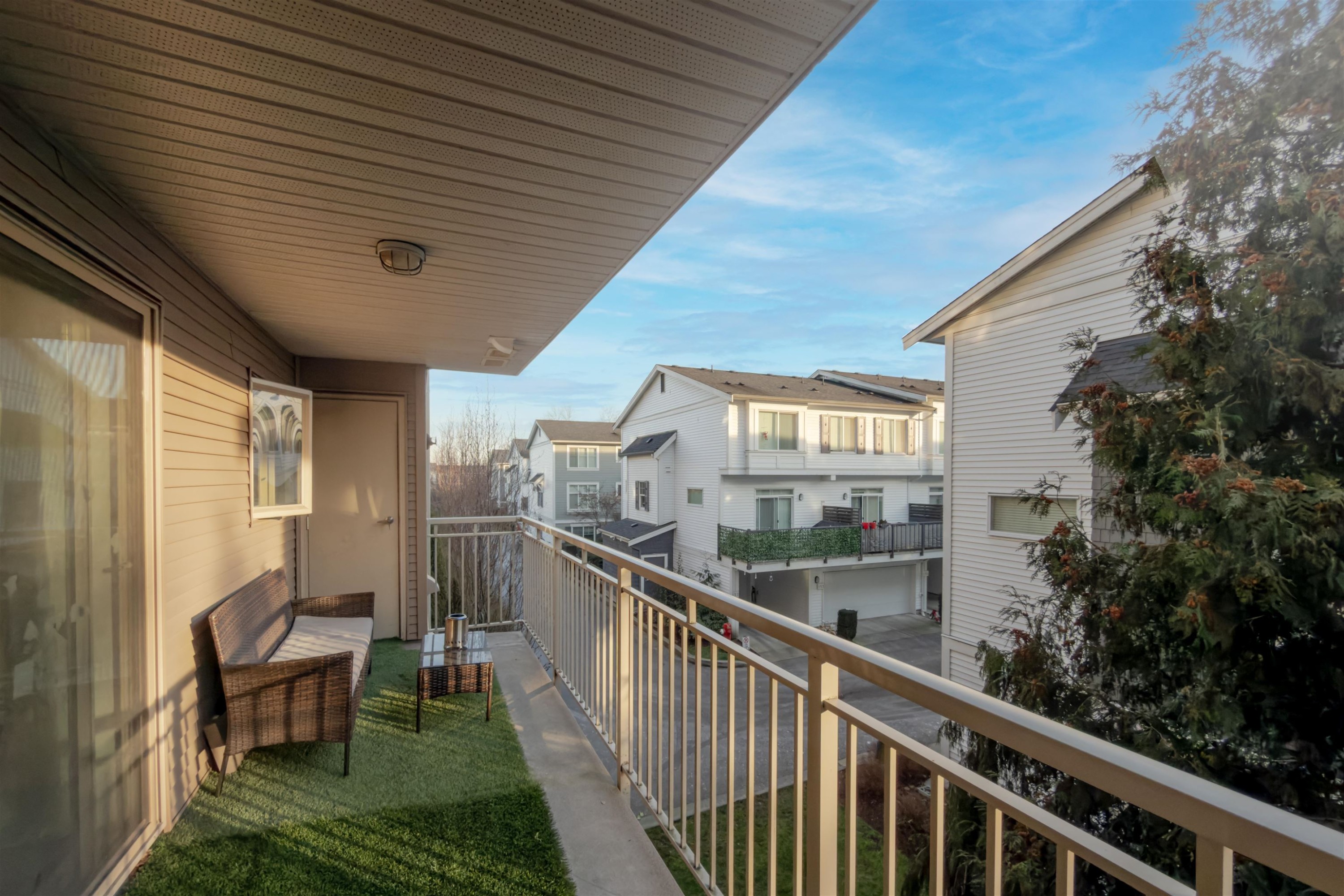 









15220


Guildford

Drive, 210,
Surrey,




BC
V3R 0Y6

