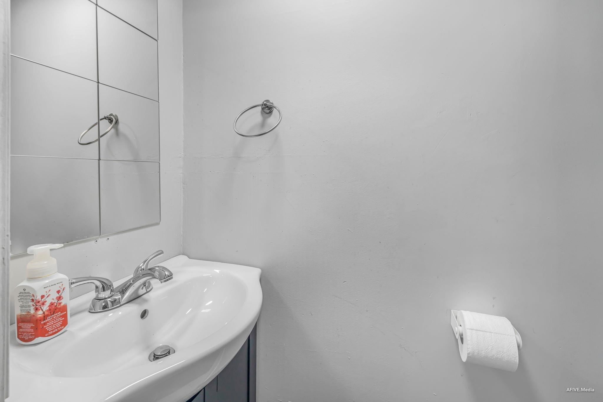









11475


92a

Avenue,
Delta,




BC
V4C 3M6

