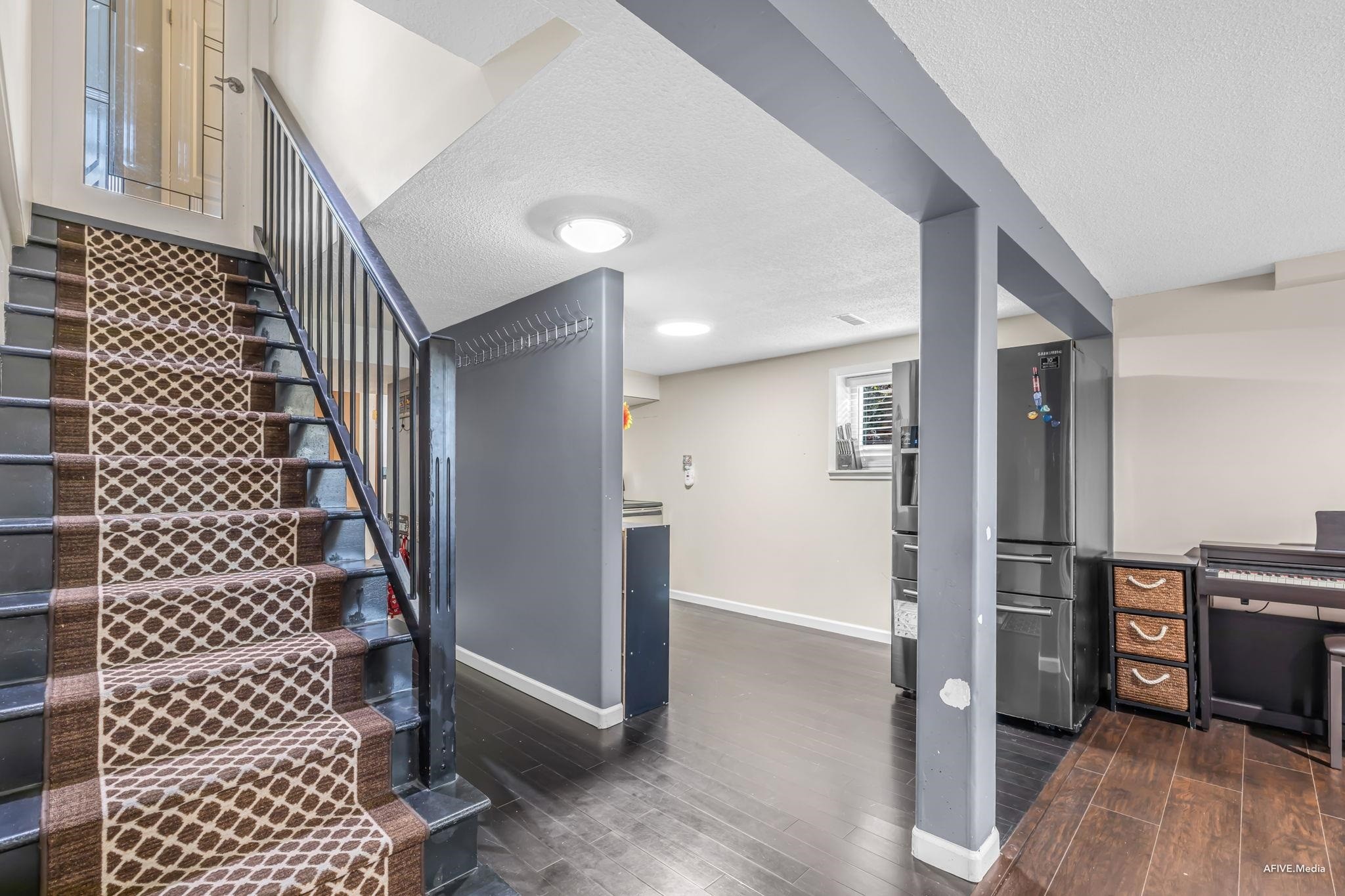 









11475


92a

Avenue,
Delta,




BC
V4C 3M6

