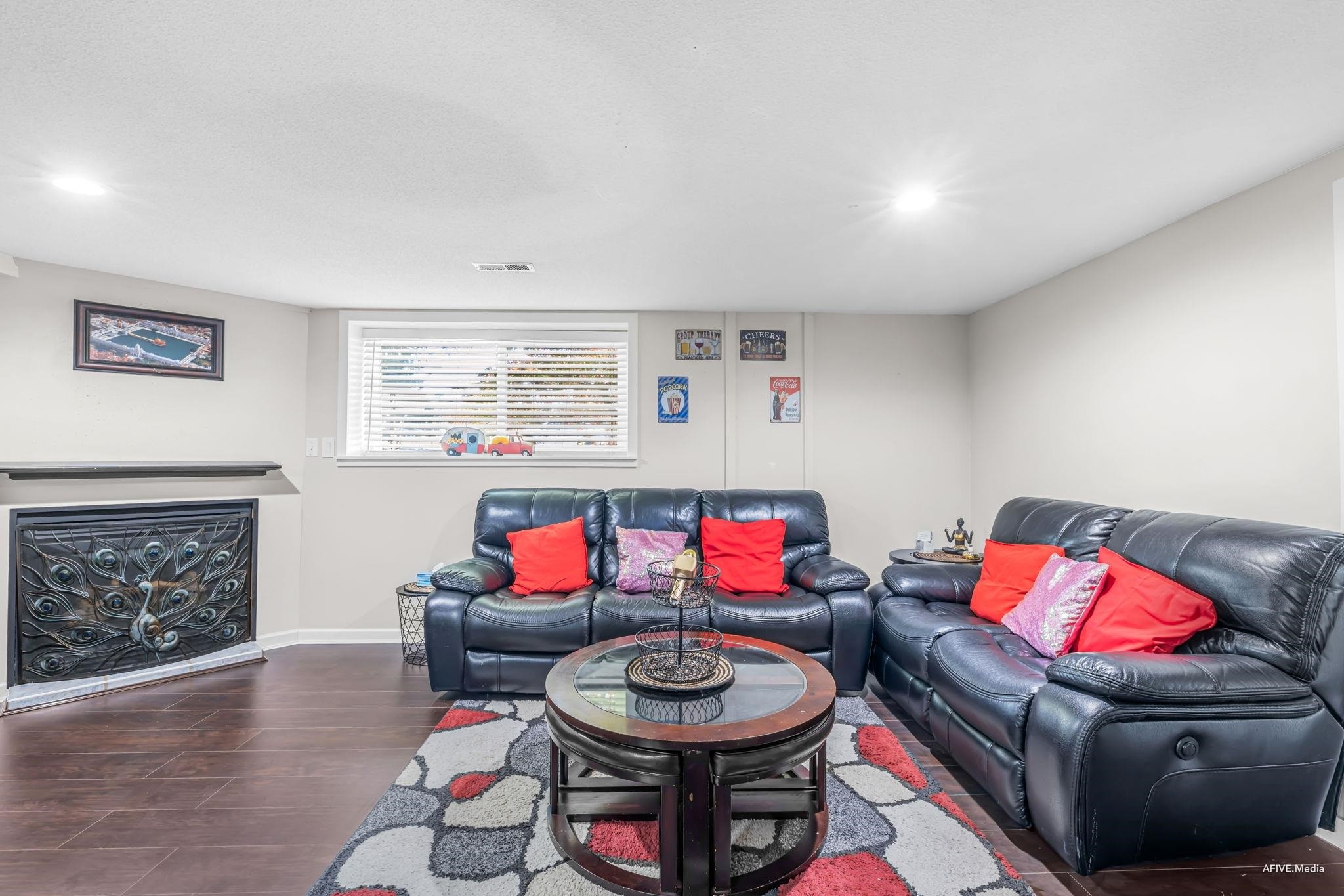









11475


92a

Avenue,
Delta,




BC
V4C 3M6

