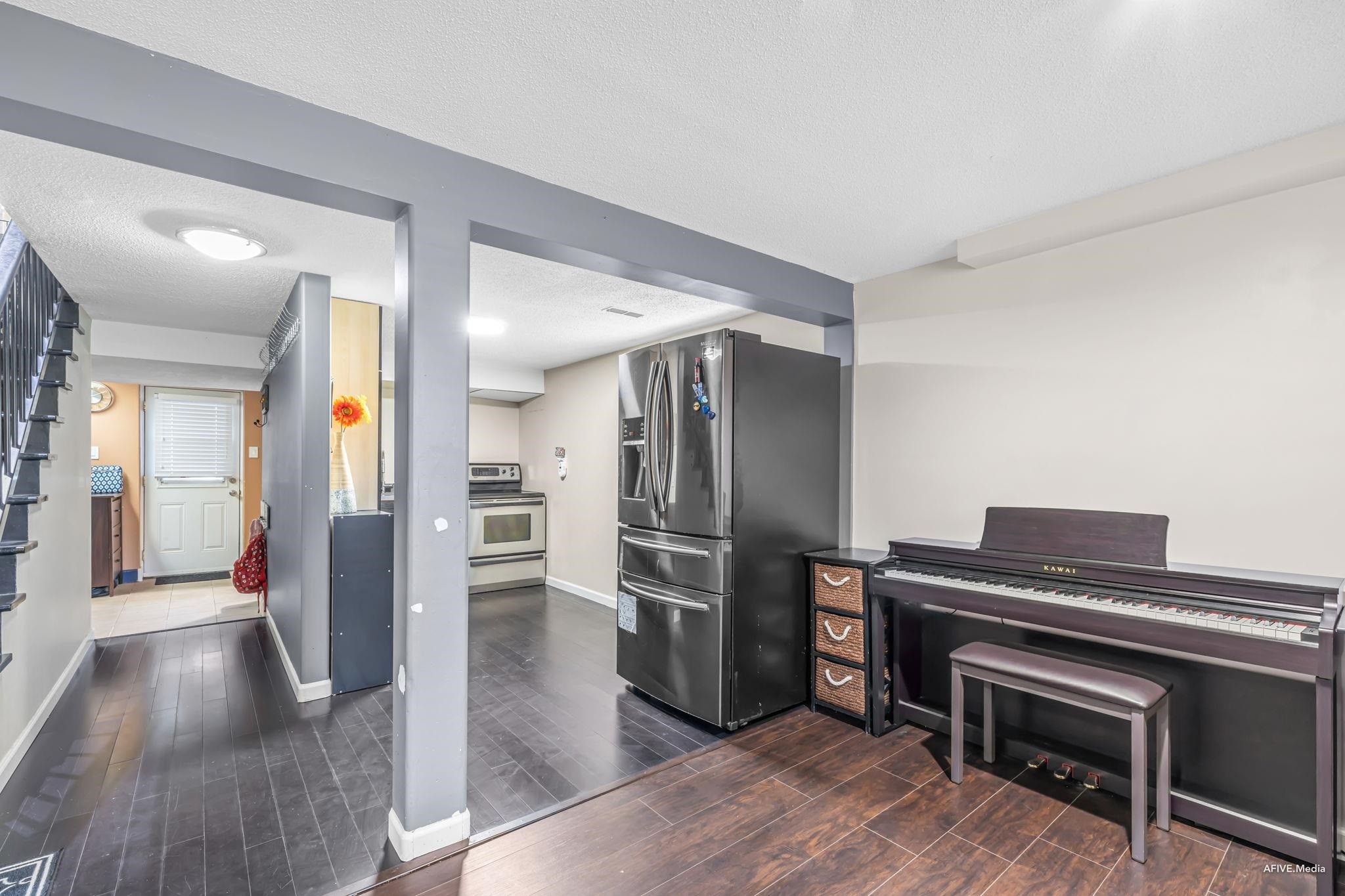 









11475


92a

Avenue,
Delta,




BC
V4C 3M6

