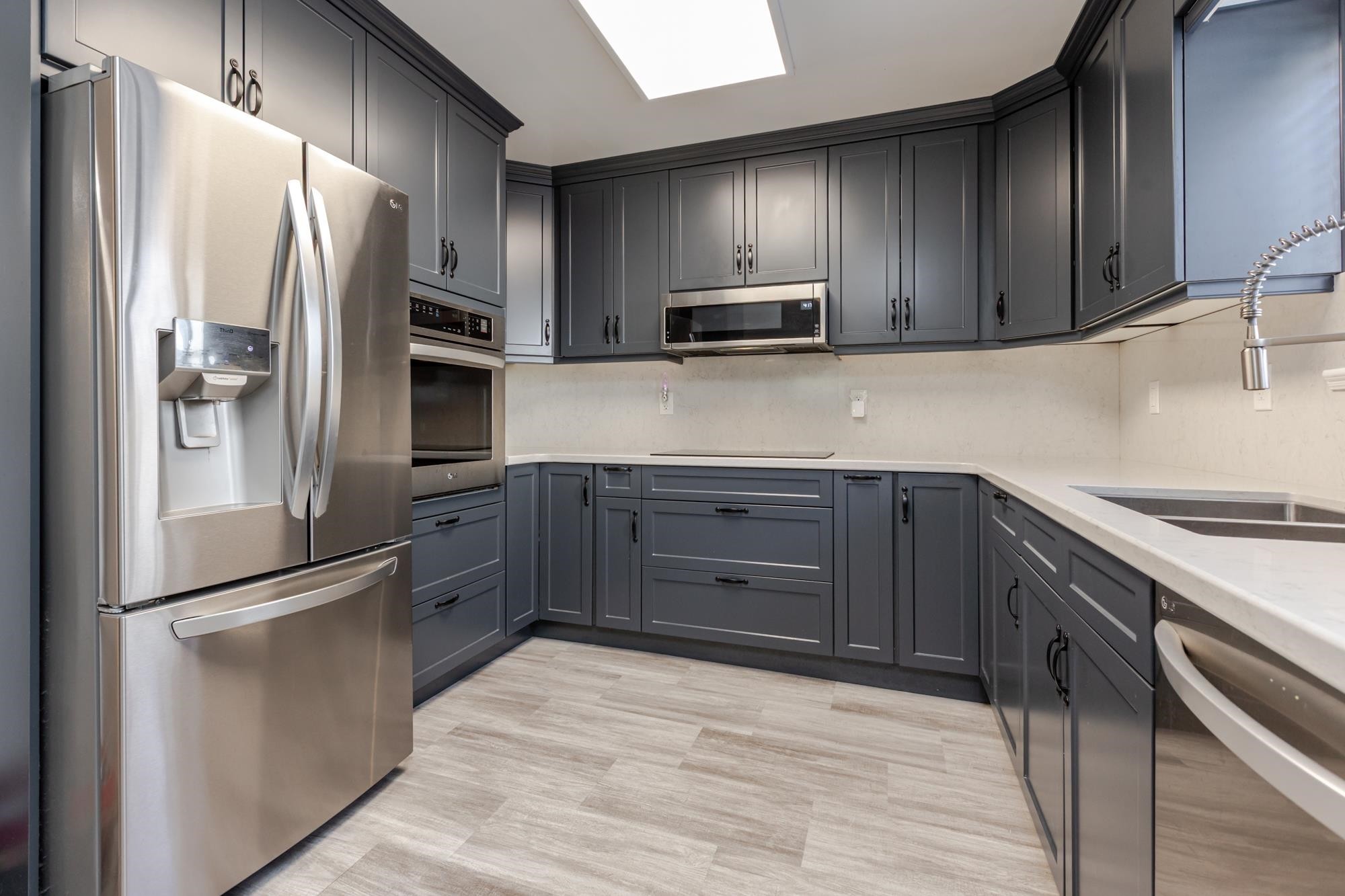 









6640


133

Street,
Surrey,




BC
V3W 8C3

